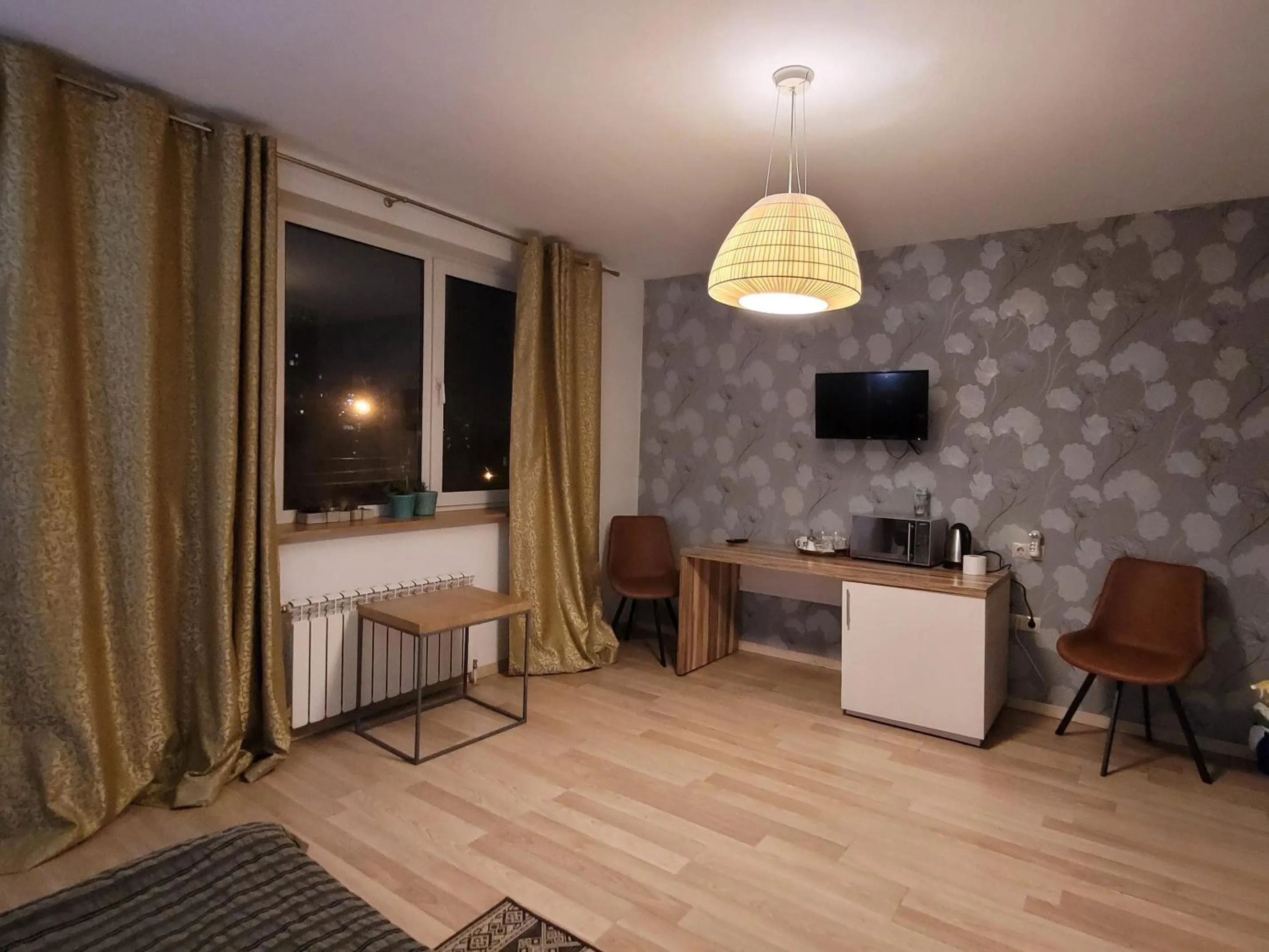 Mini Hotel on Demiivska