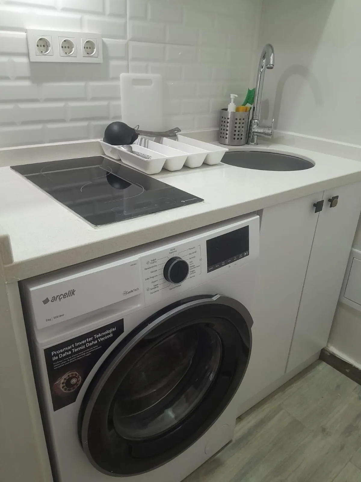 Kitchen or kitchenette in HALİT VARGÜN APART