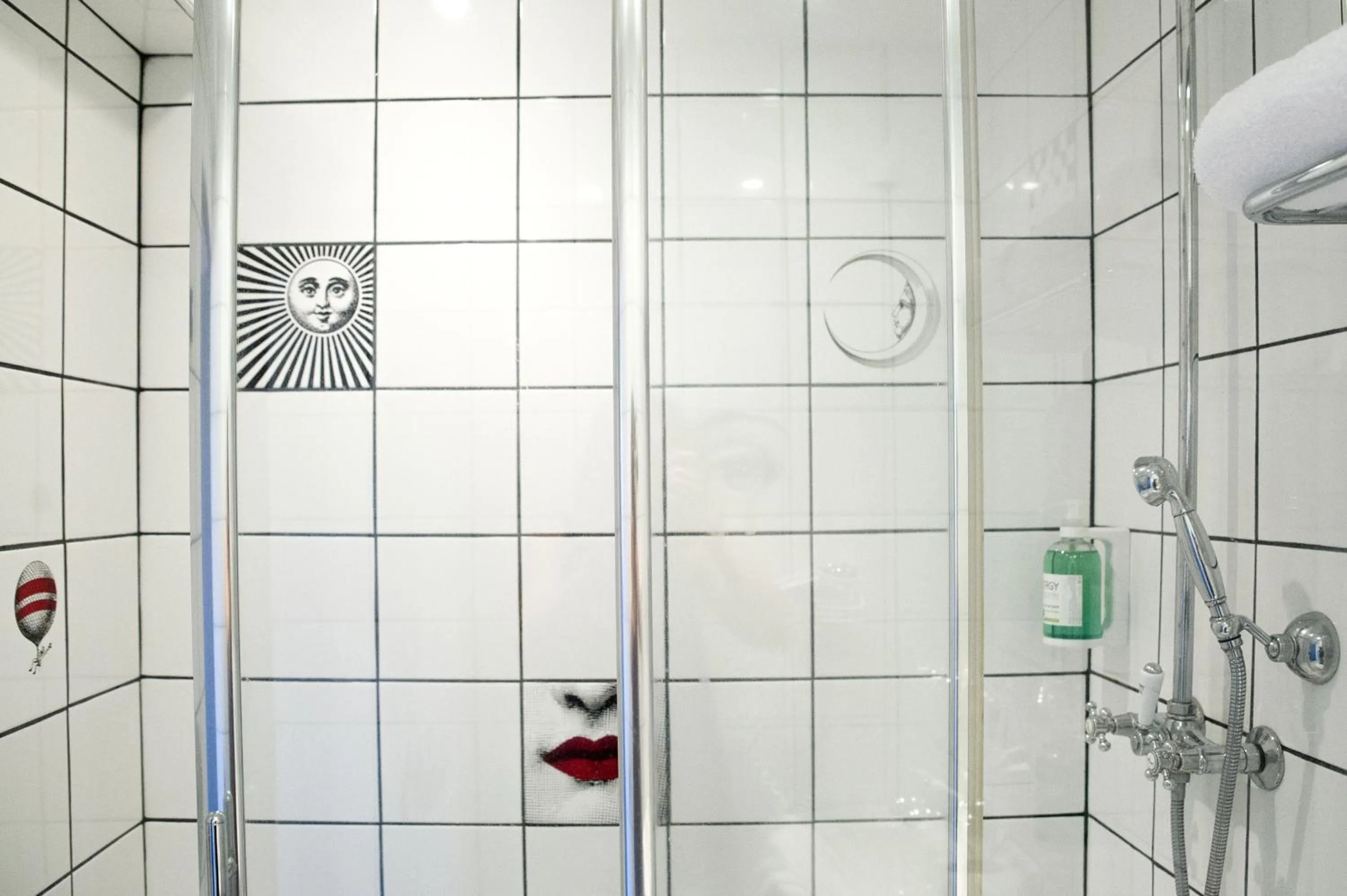 Bathroom in Splendid Hôtel