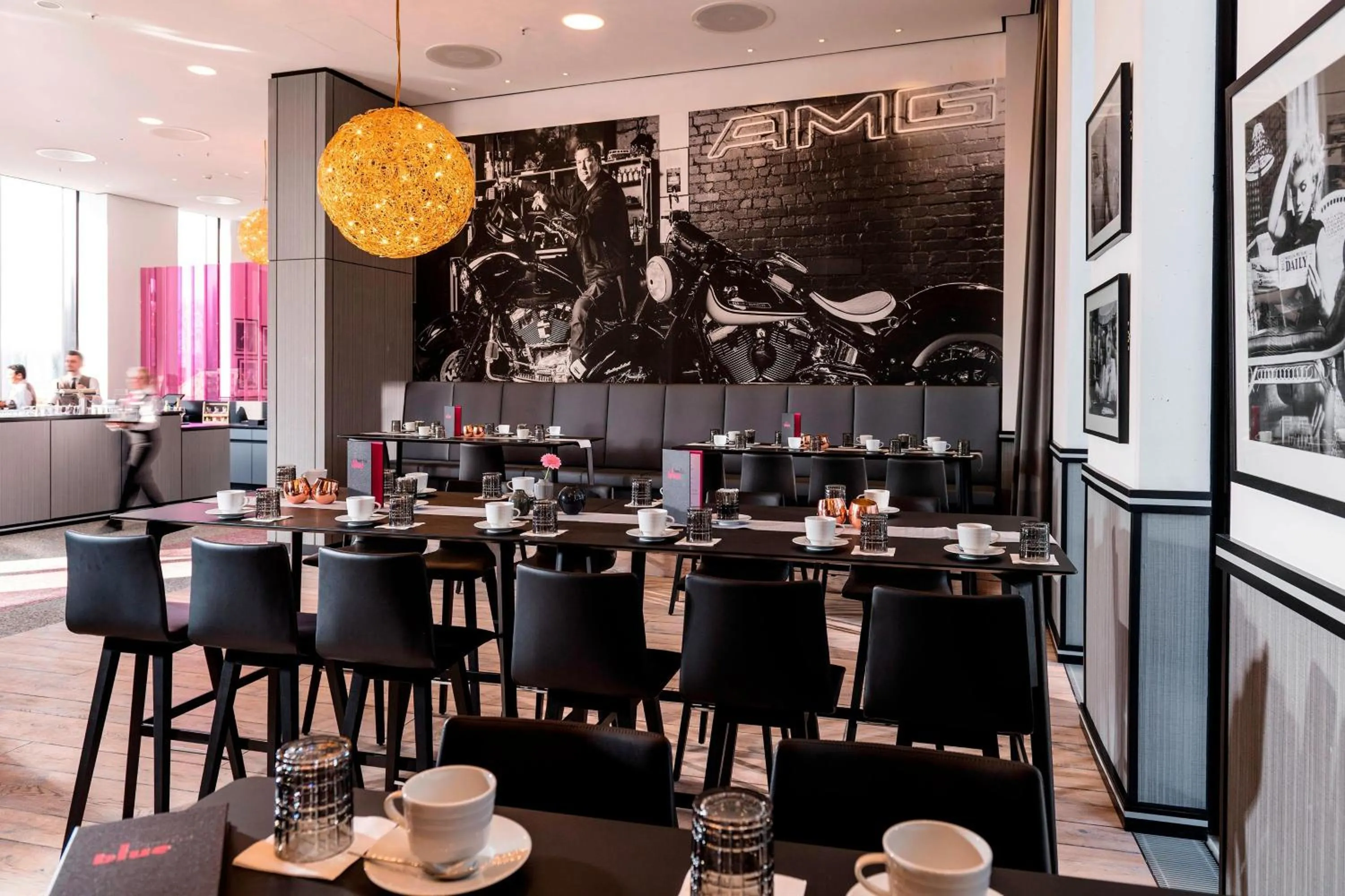 Restaurant/places to eat in Airport Plaza Hotel Hamburg