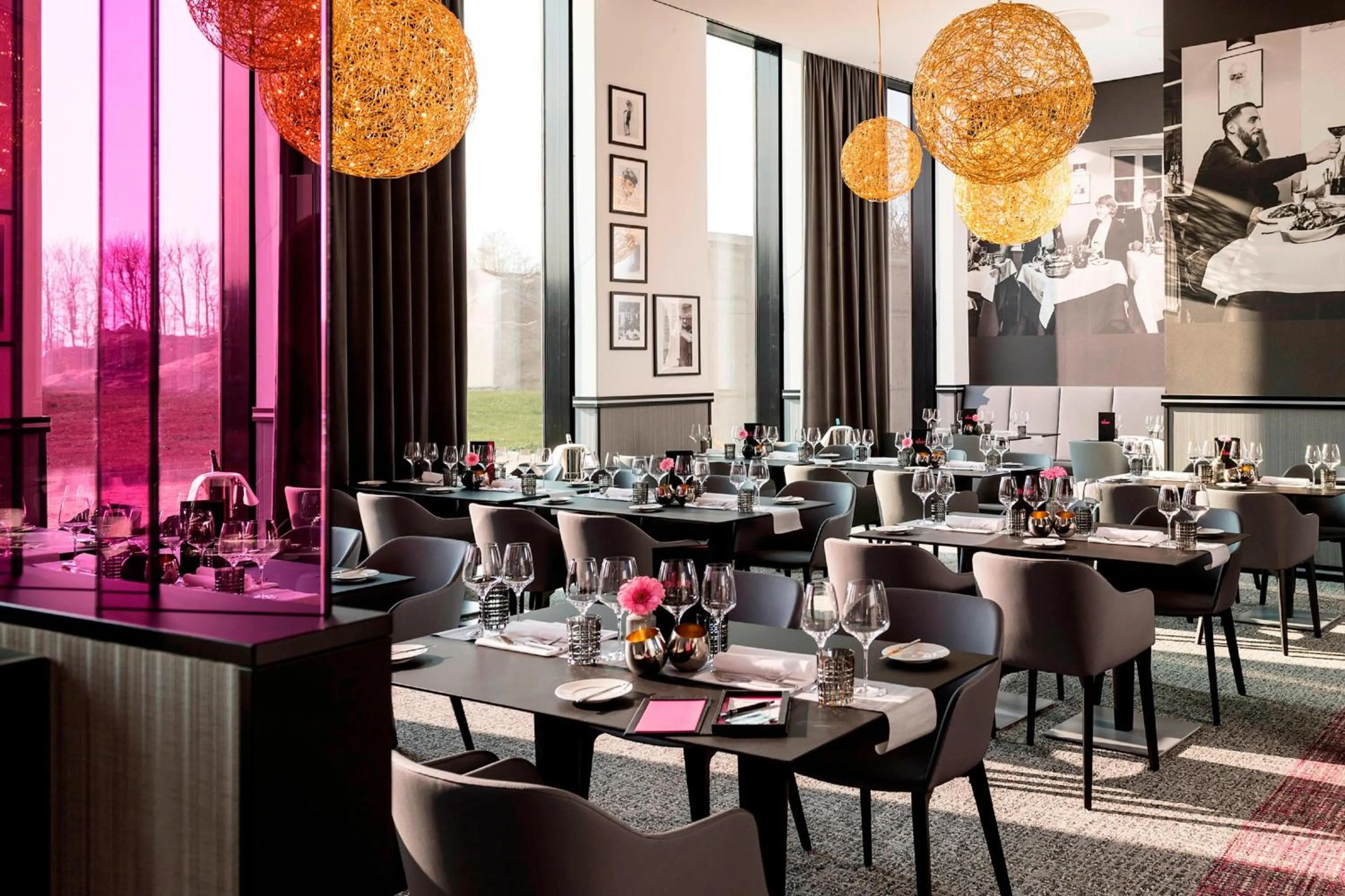 Restaurant/places to eat in Airport Plaza Hotel Hamburg