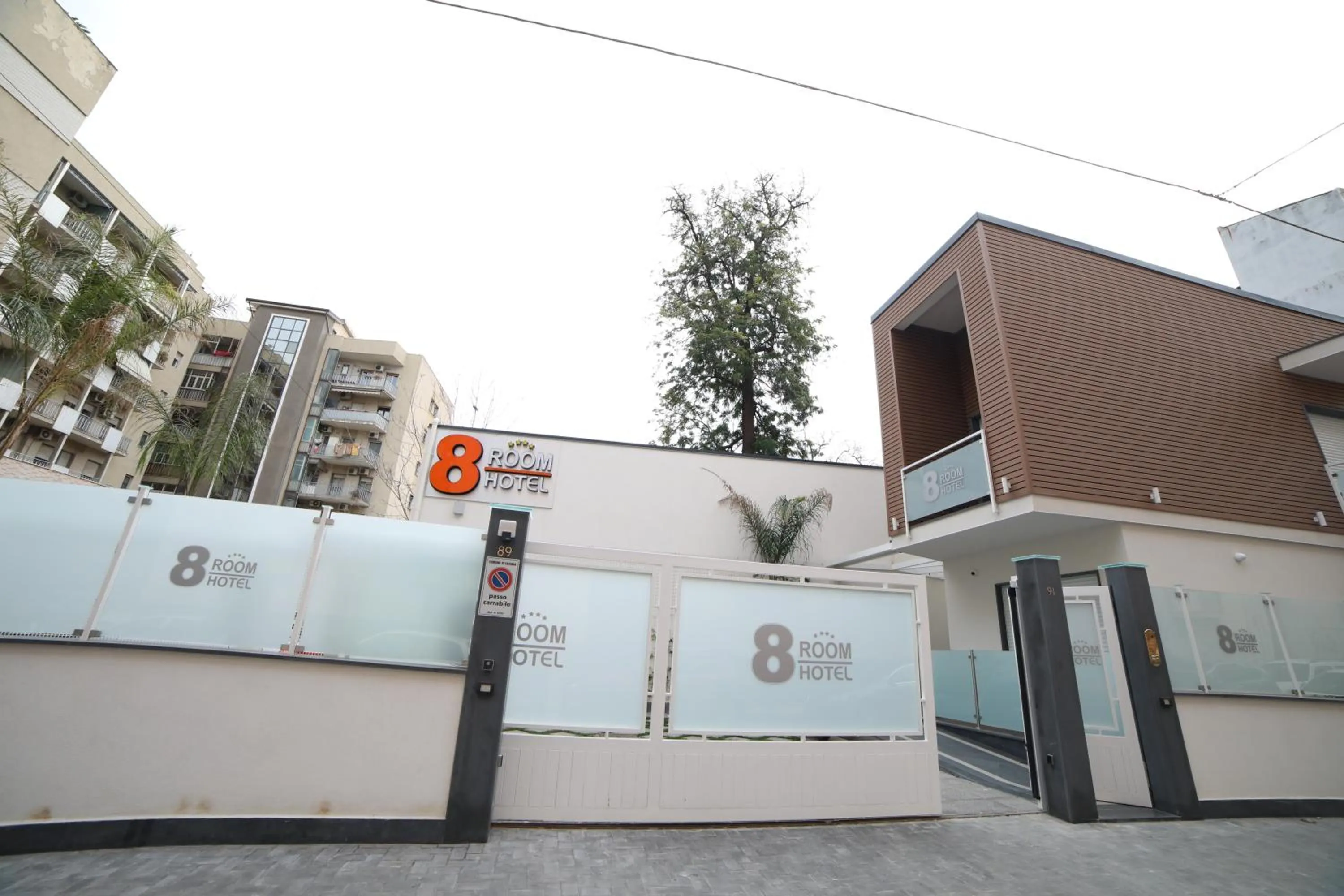 Facade/entrance in 8room Hotel