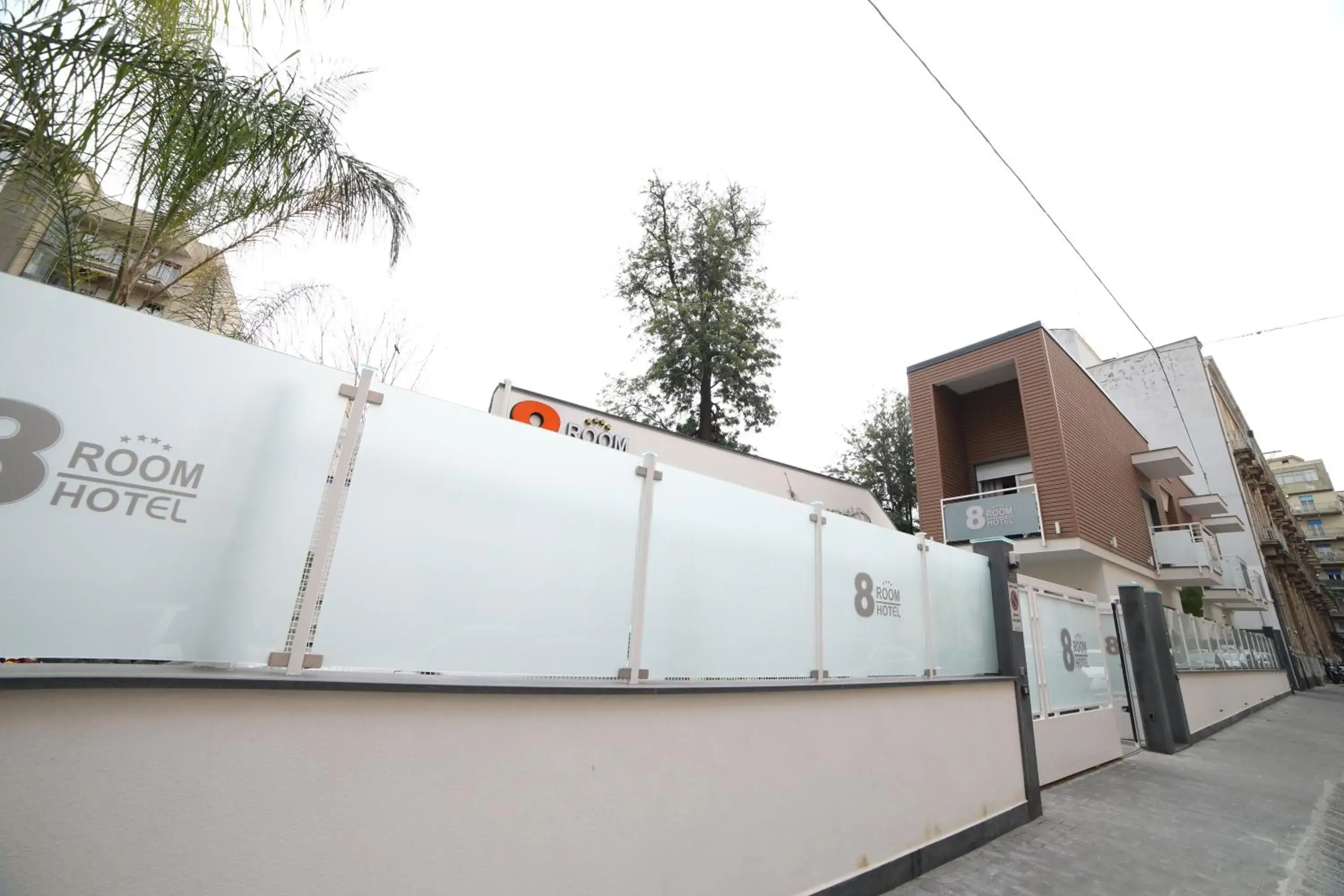 Property building in 8room Hotel Property building in 8room Hotel