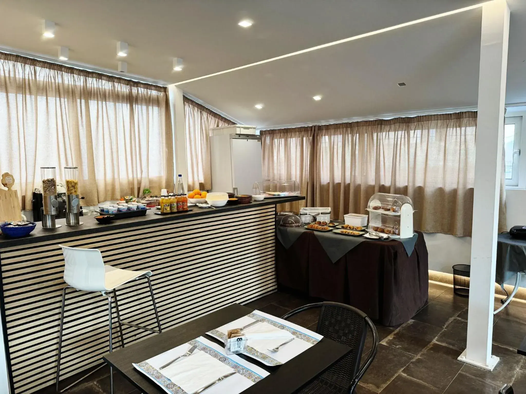 Breakfast in 8room Hotel Breakfast in 8room Hotel