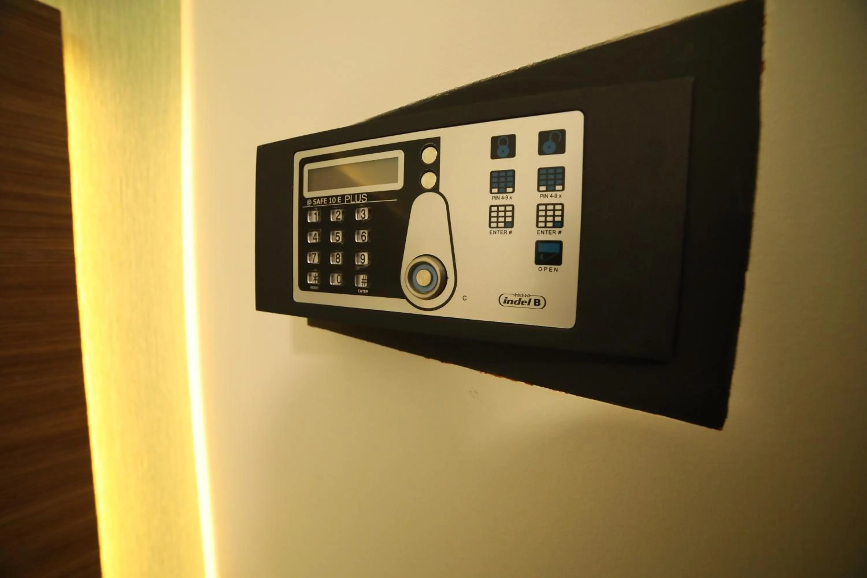 Area and facilities in 8room Hotel