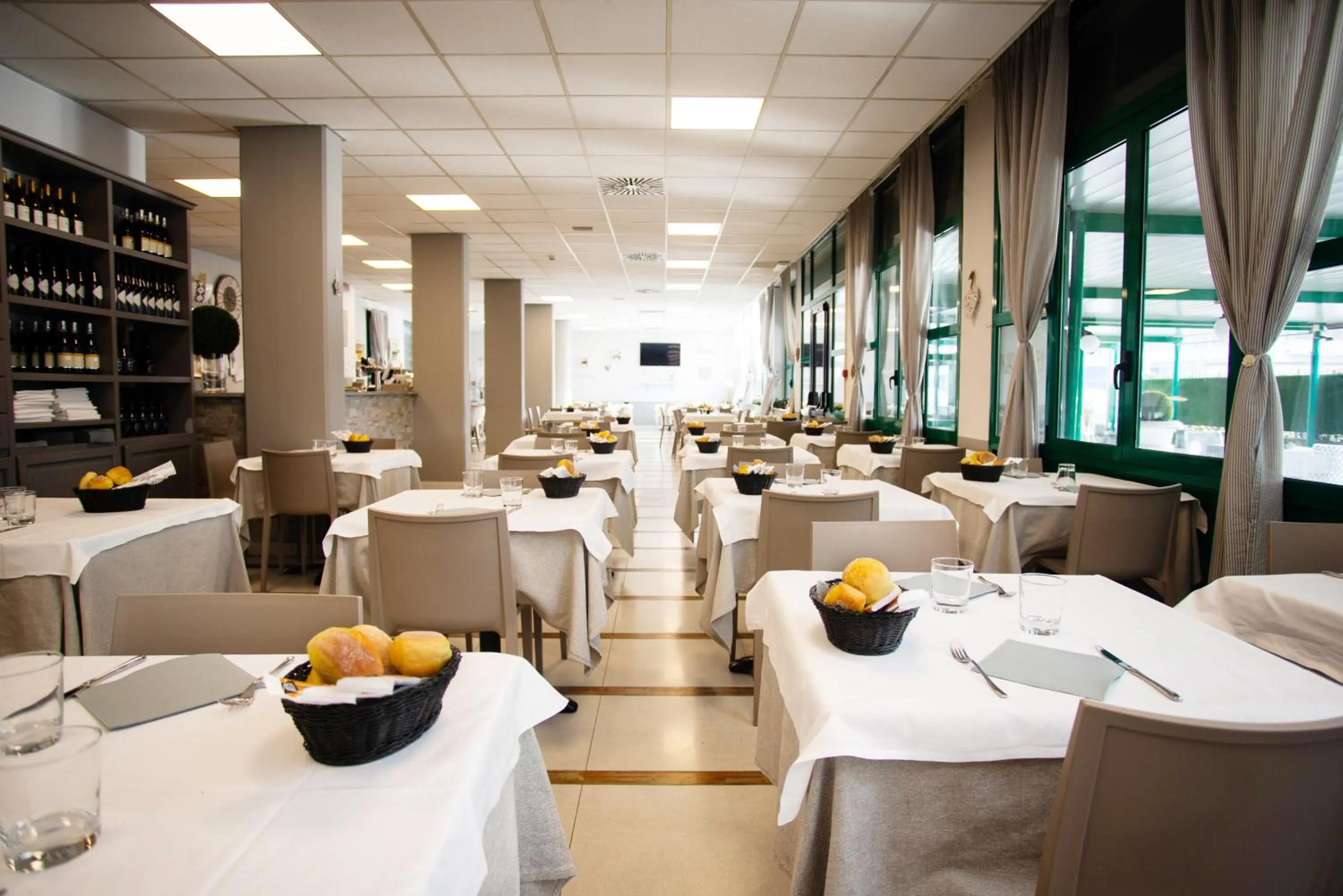 Restaurant/places to eat in Hotel Glis