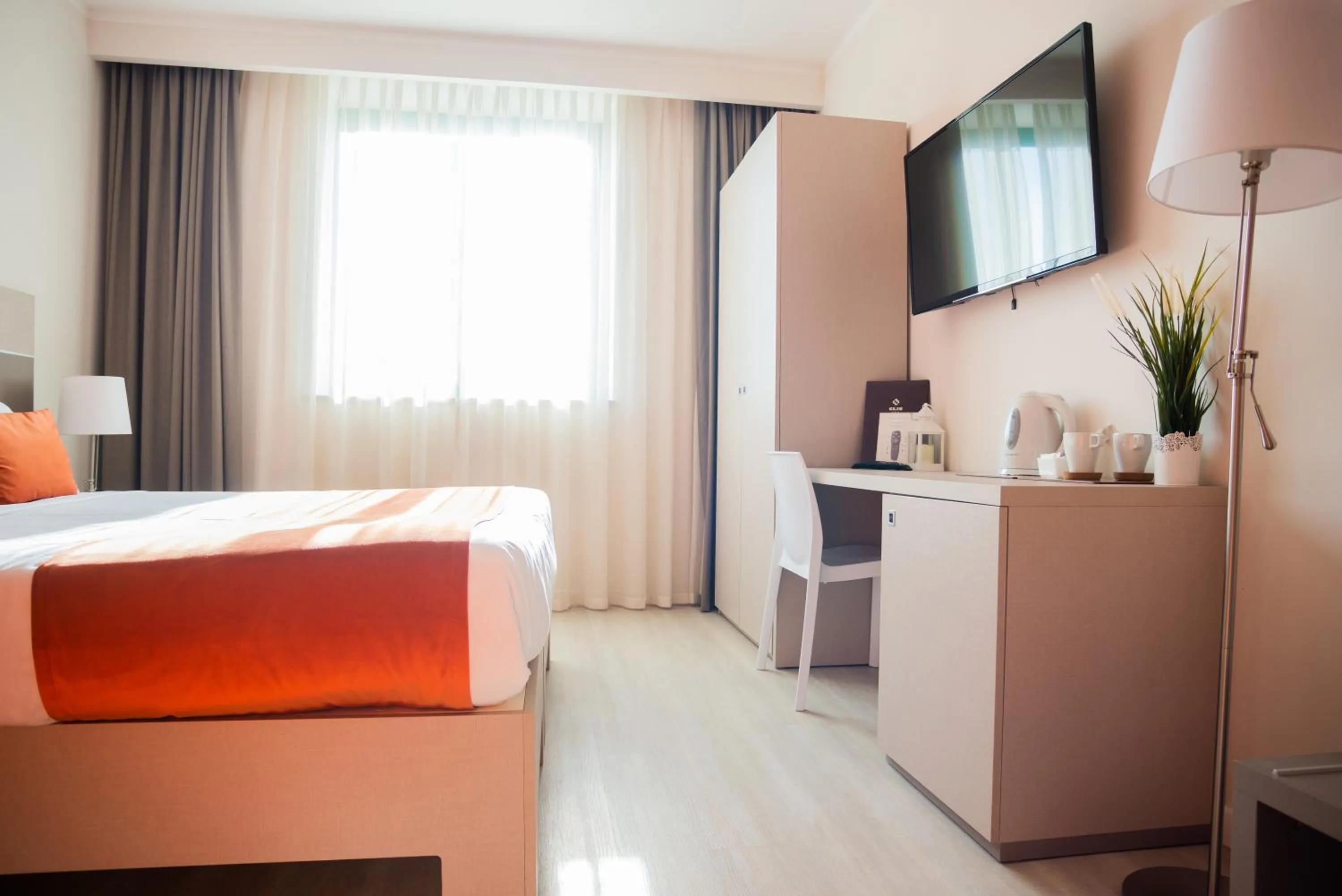 Photo of the whole room, Bed in Hotel Glis