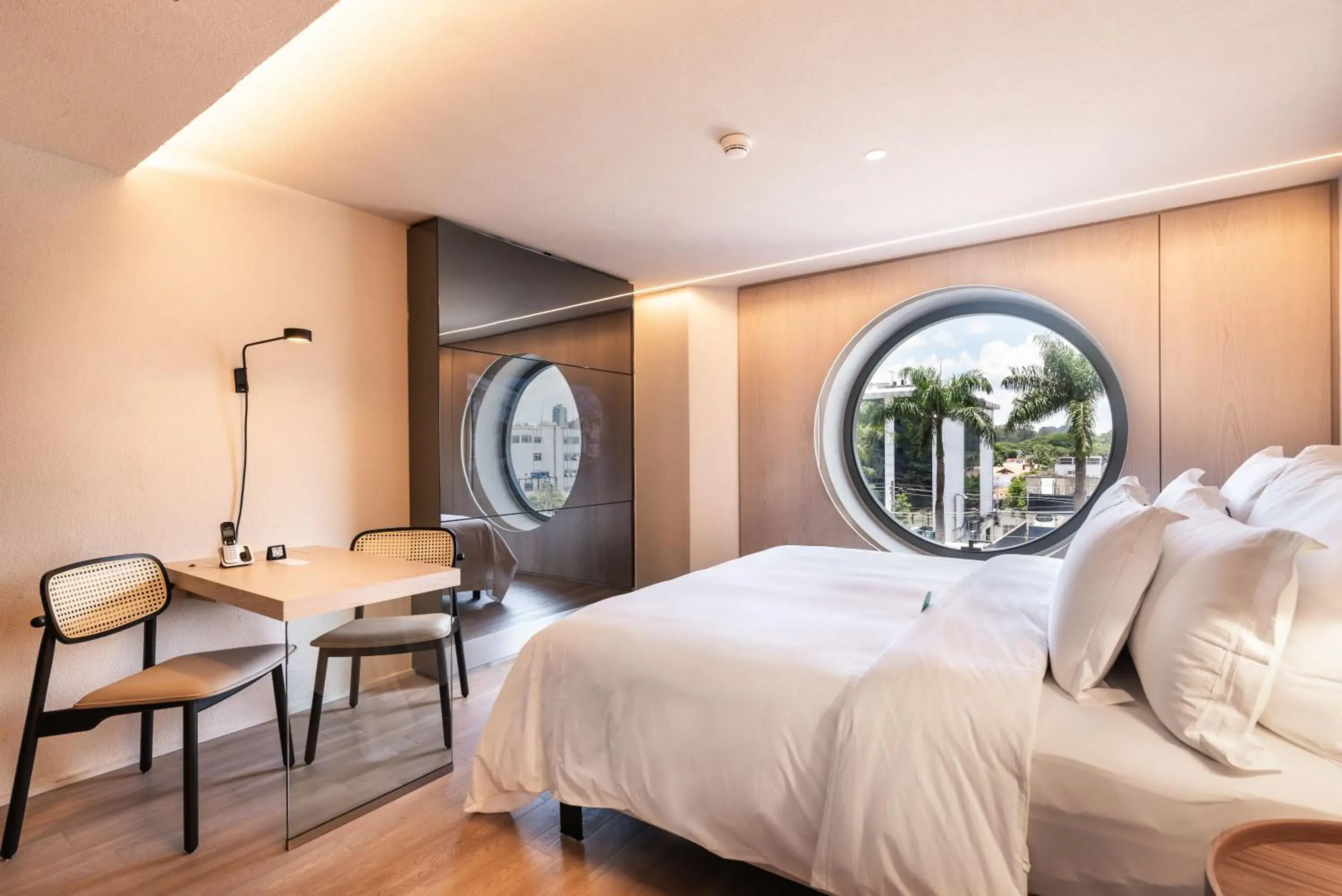 Photo of the whole room, Bed in Hotel Unique Photo of the whole room, Bed in Hotel Unique