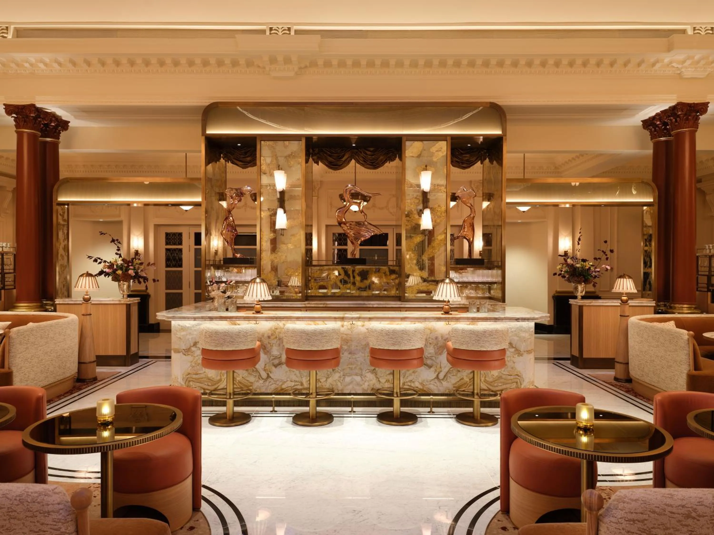 Restaurant/places to eat in The Savoy