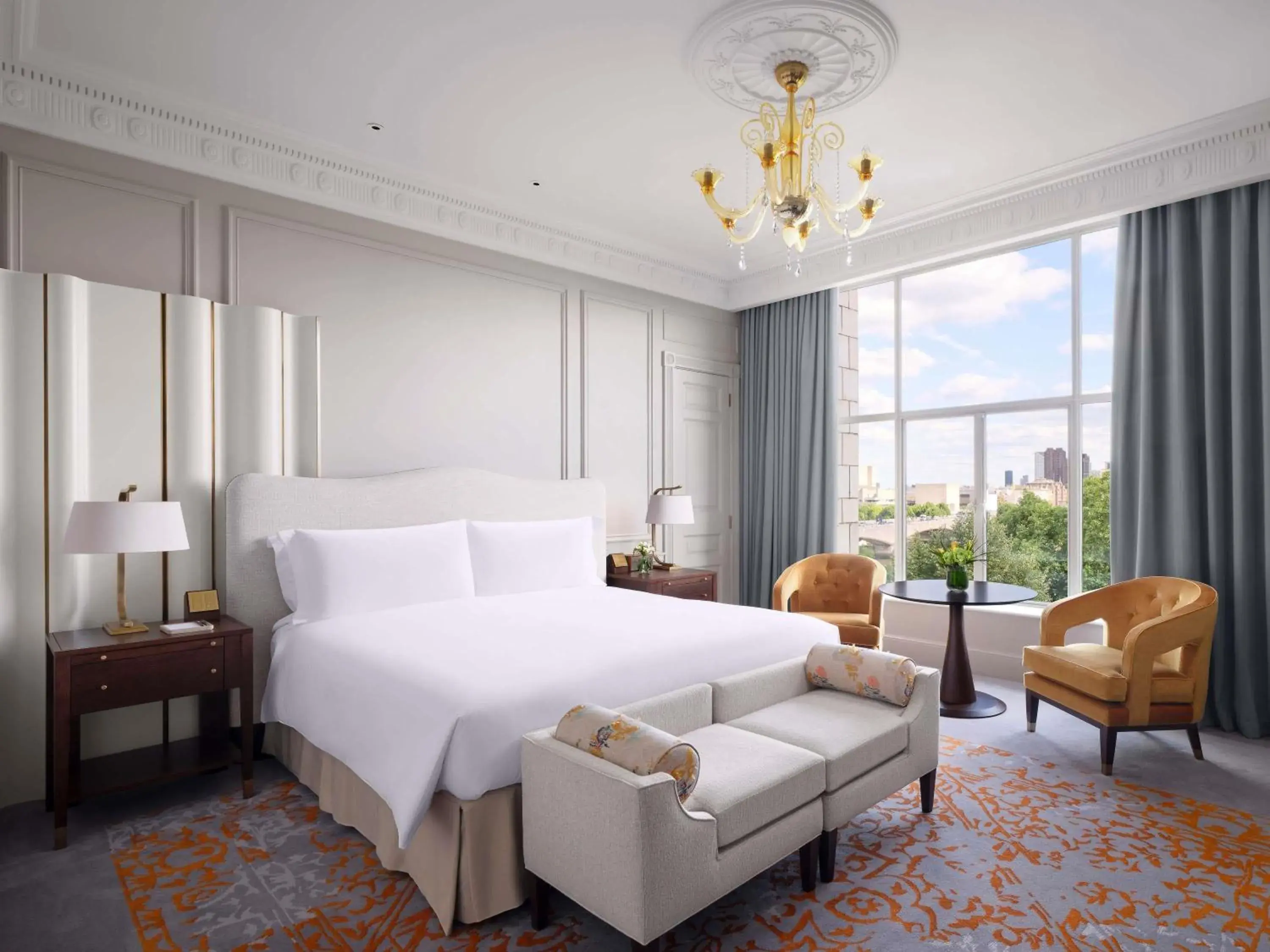 Junior King Suite with River View in The Savoy Junior King Suite with River View in The Savoy