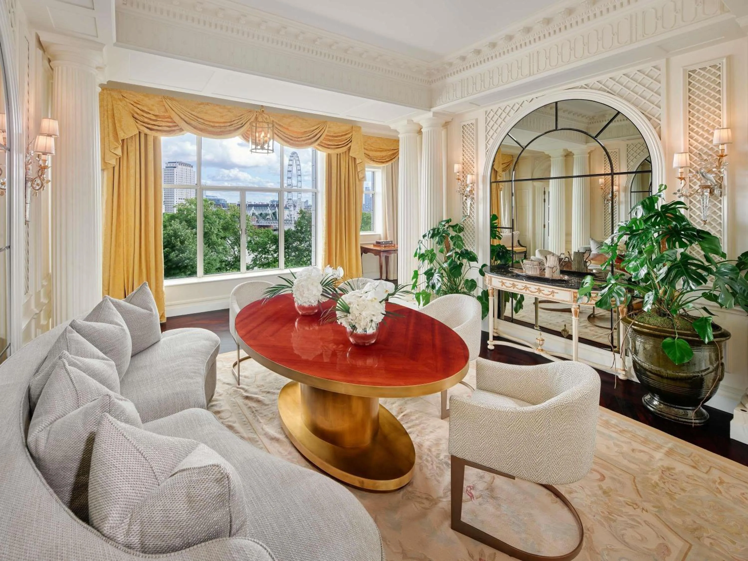 Bedroom in The Savoy