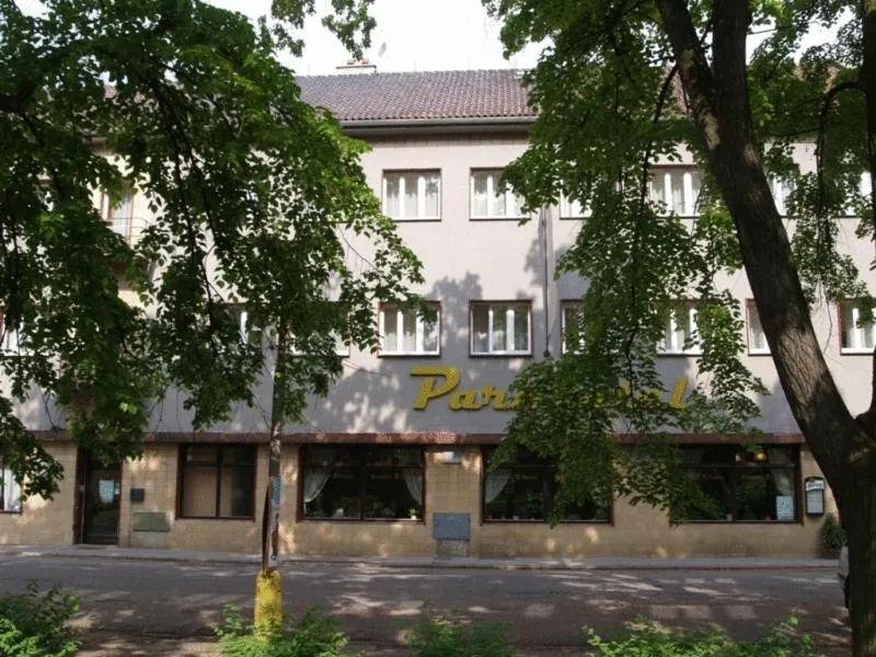 Facade/entrance in Parkhotel Terezín