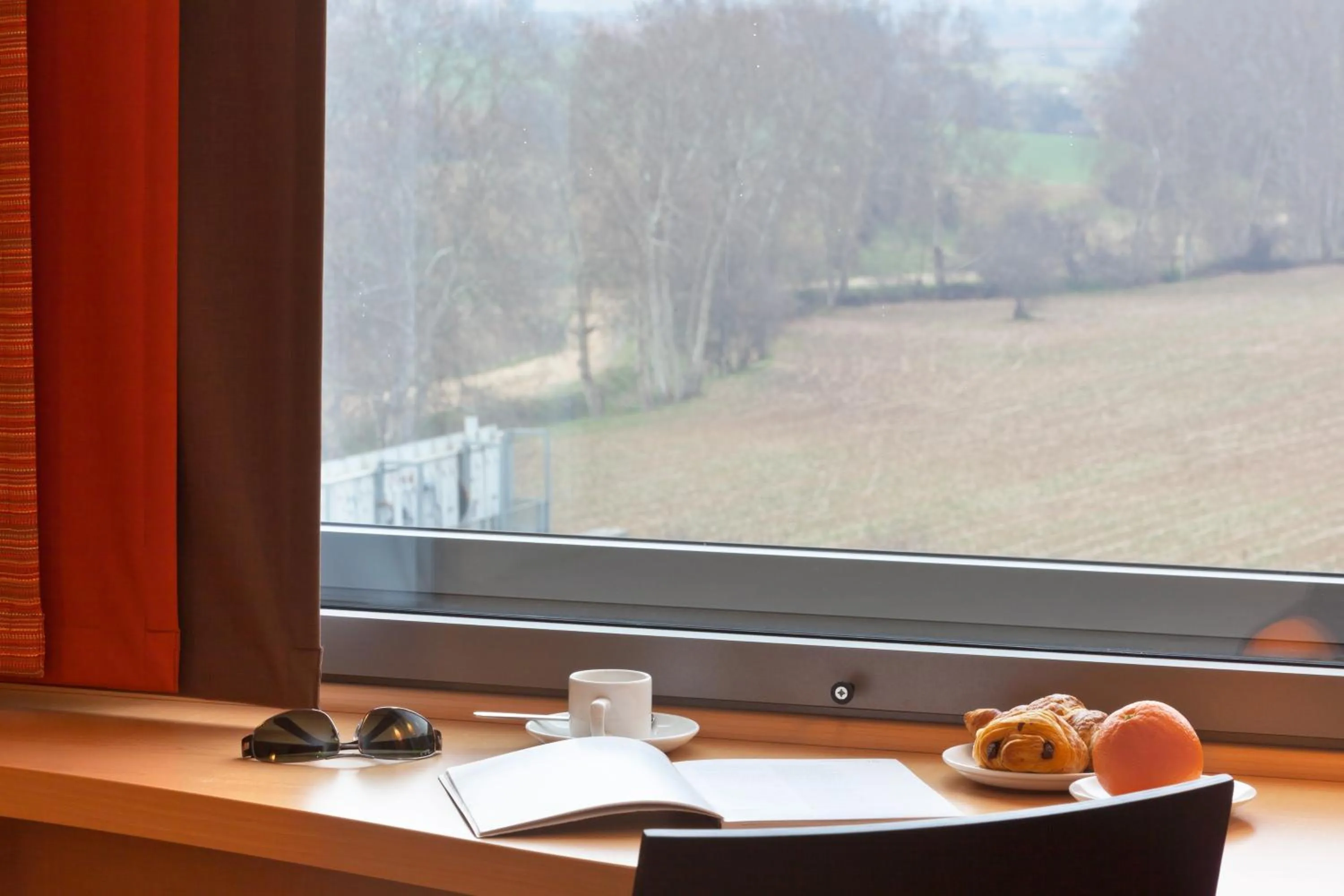 Coffee/tea facilities in Ibis Barcelona Mollet