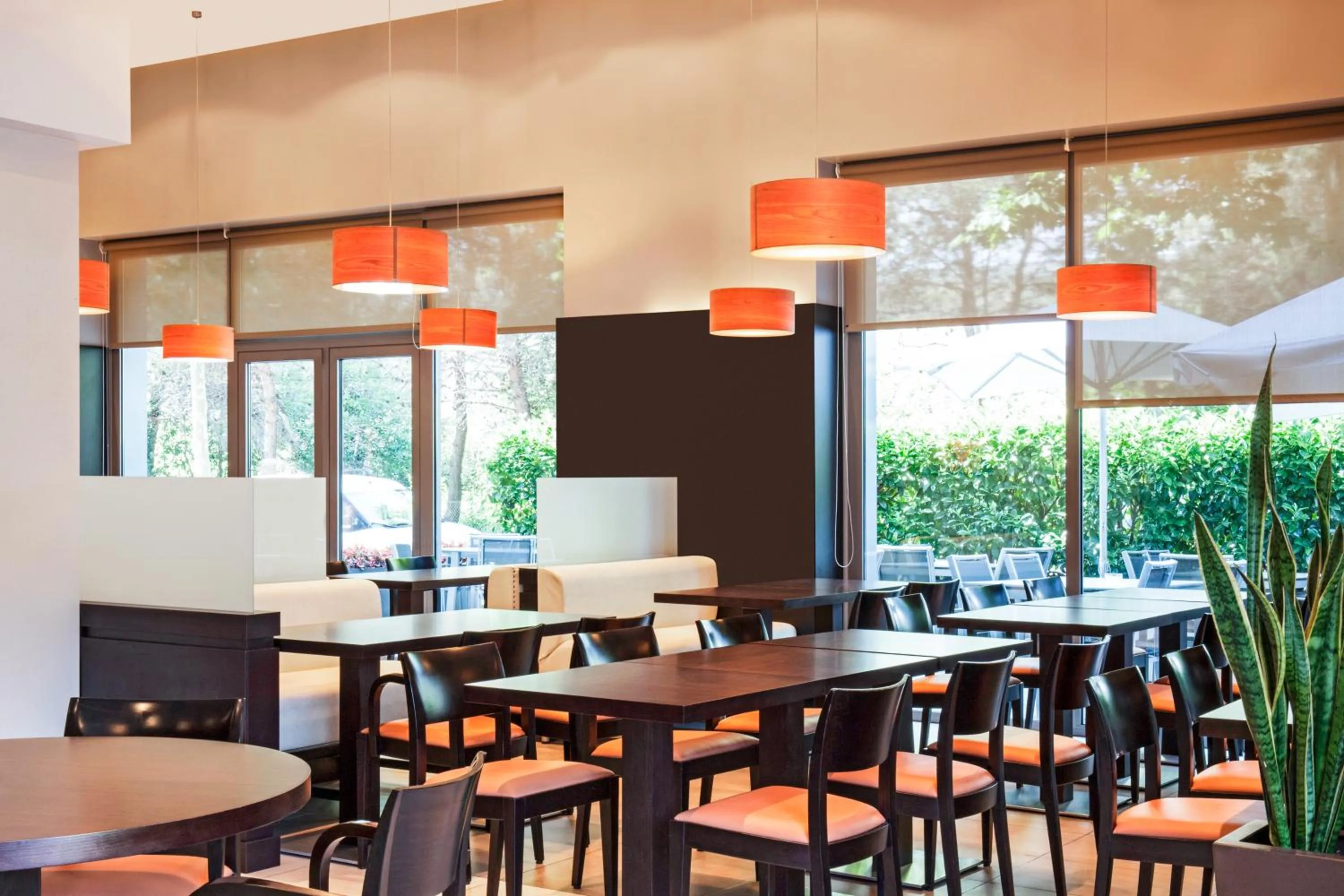 Restaurant/places to eat in Ibis Barcelona Mollet