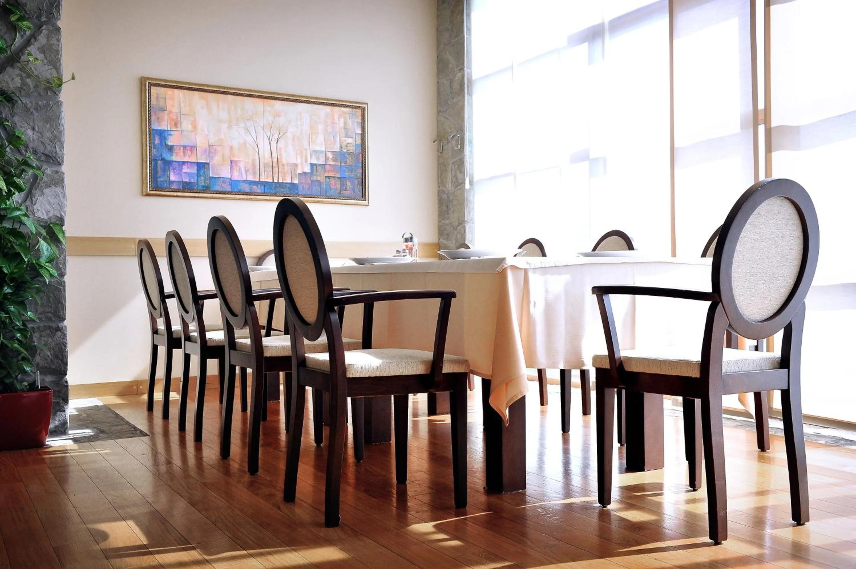 Restaurant/places to eat in Hotel Aria