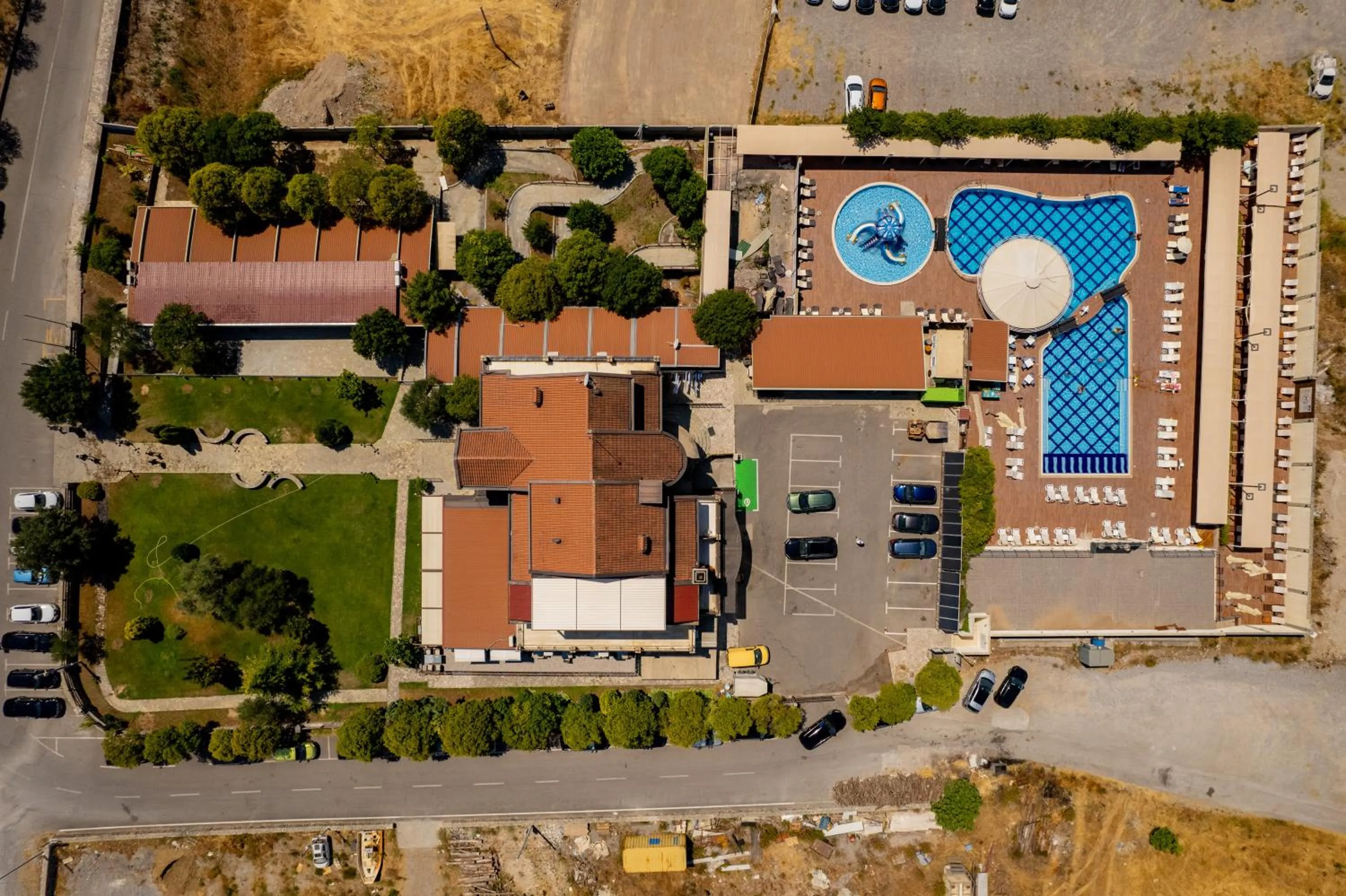 Property building in Hotel Aria