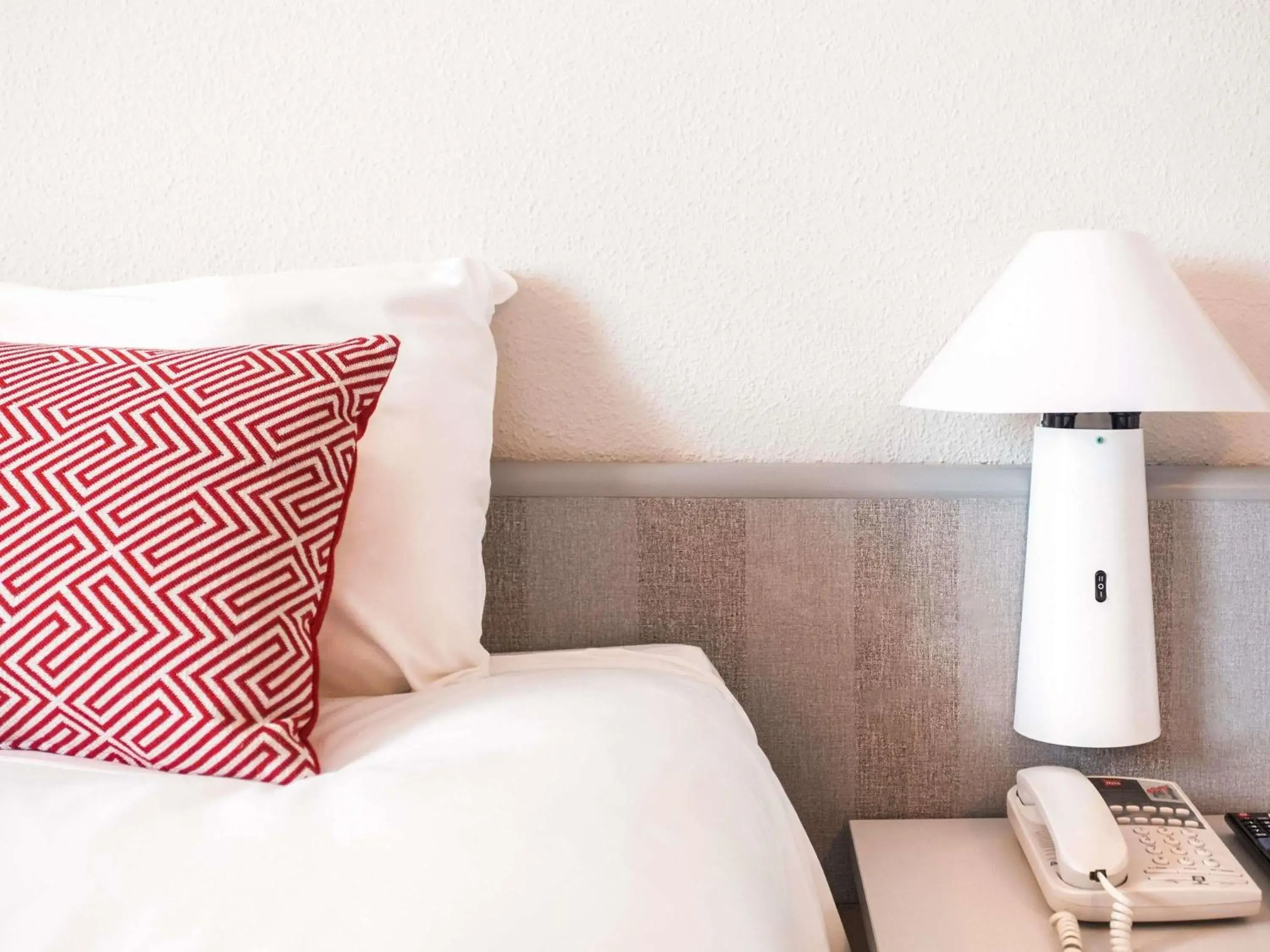 Bedroom, Bed in Ibis Valencia Alfafar Bedroom, Bed in Ibis Valencia Alfafar