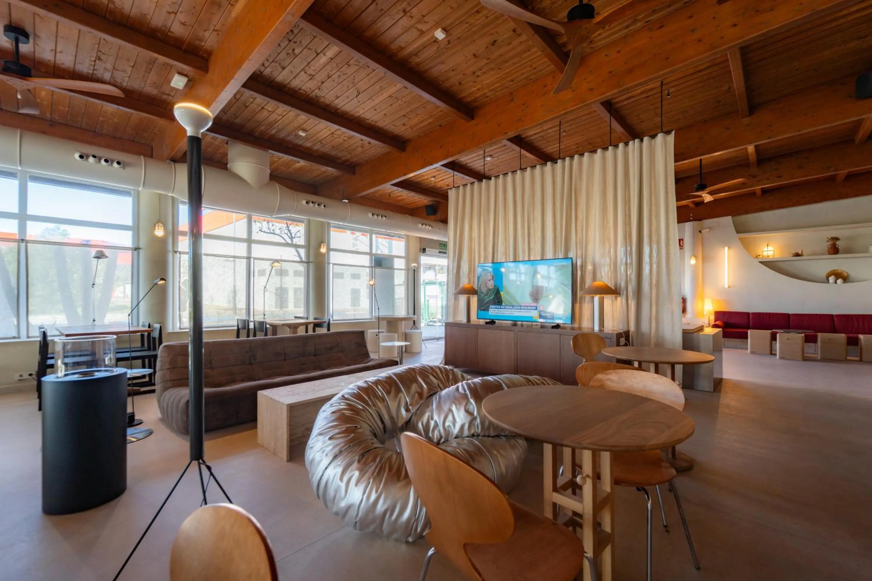 Restaurant/places to eat in Ibis Valencia Alfafar