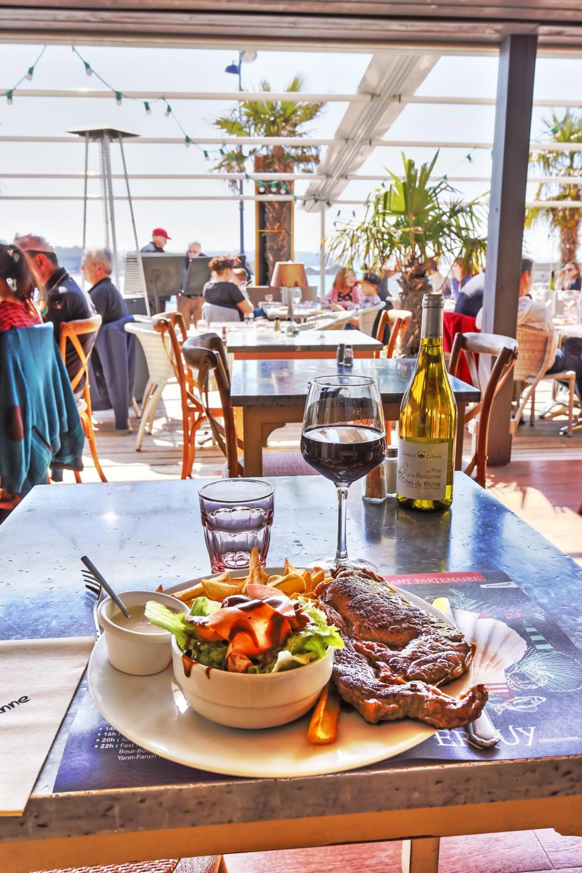 Food and drinks in La Table De Jeanne - Hôtel & Restaurant