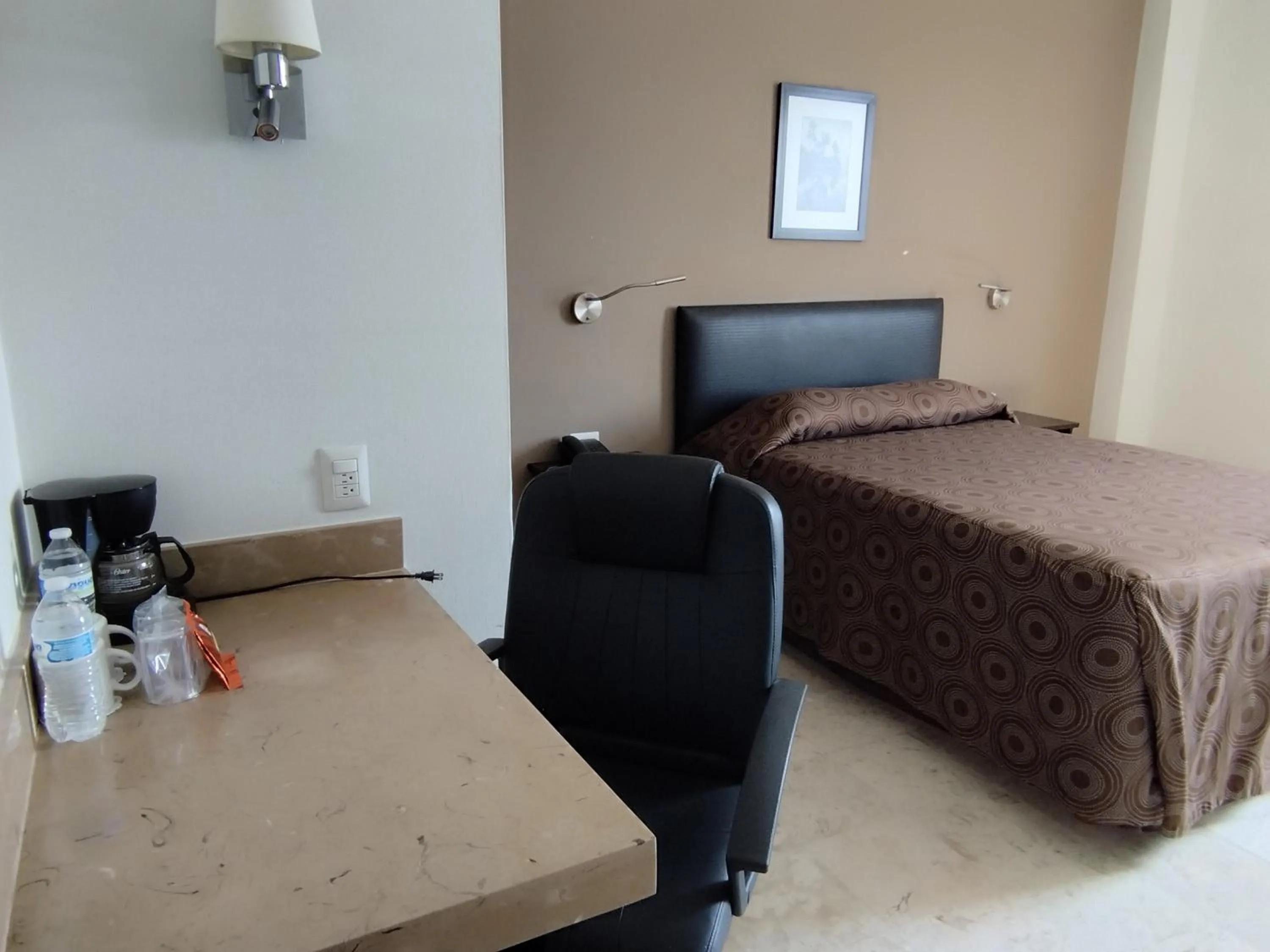 Photo of the whole room, Bed in Hotel Mar y Tierra