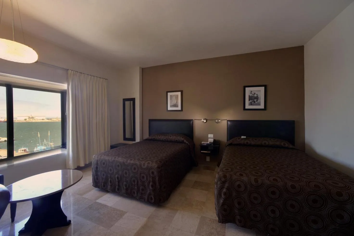 Bedroom, Bed in Hotel Mar y Tierra