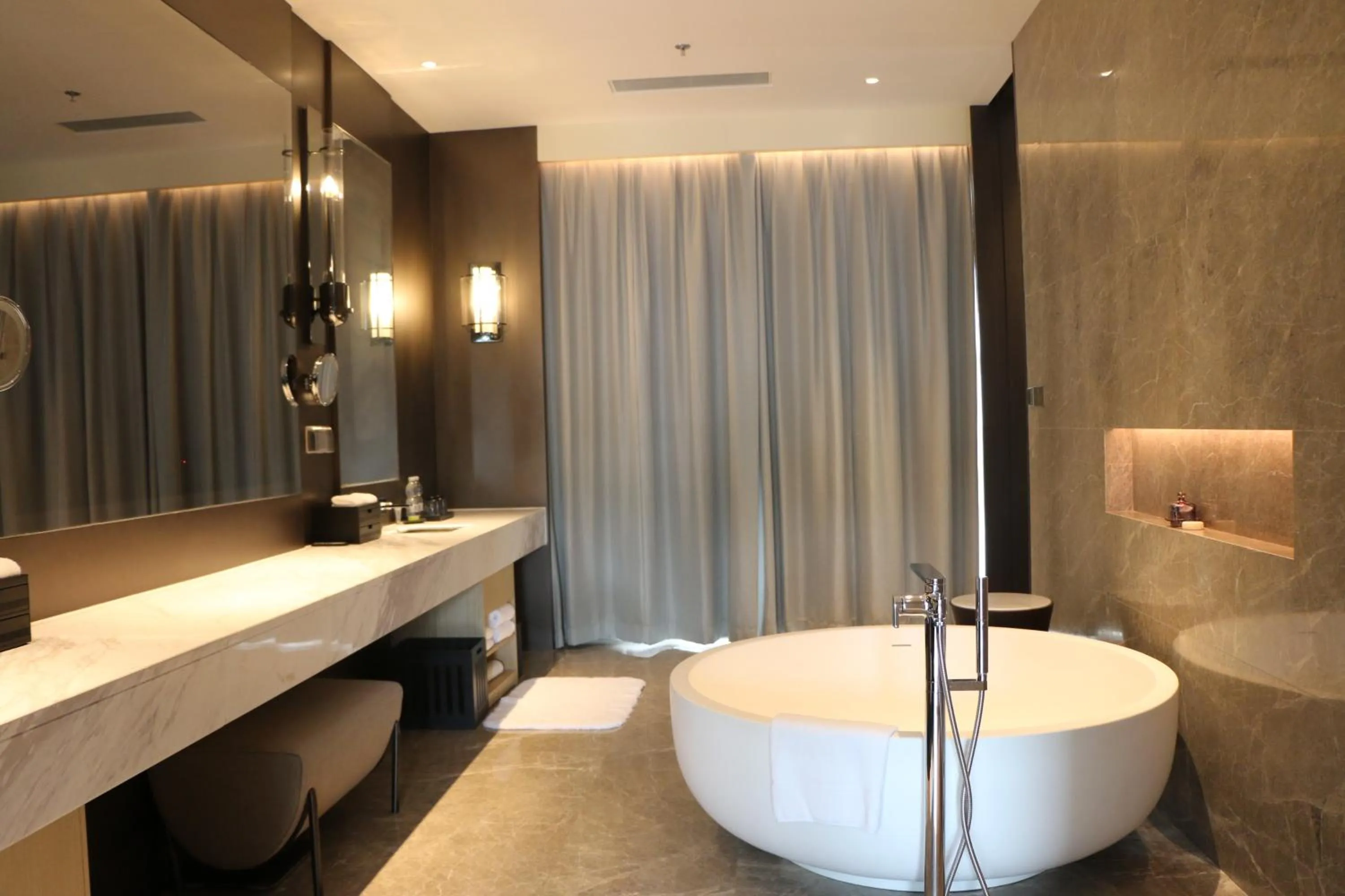 Bath in Suzhou Marriott Hotel Taihu Lake