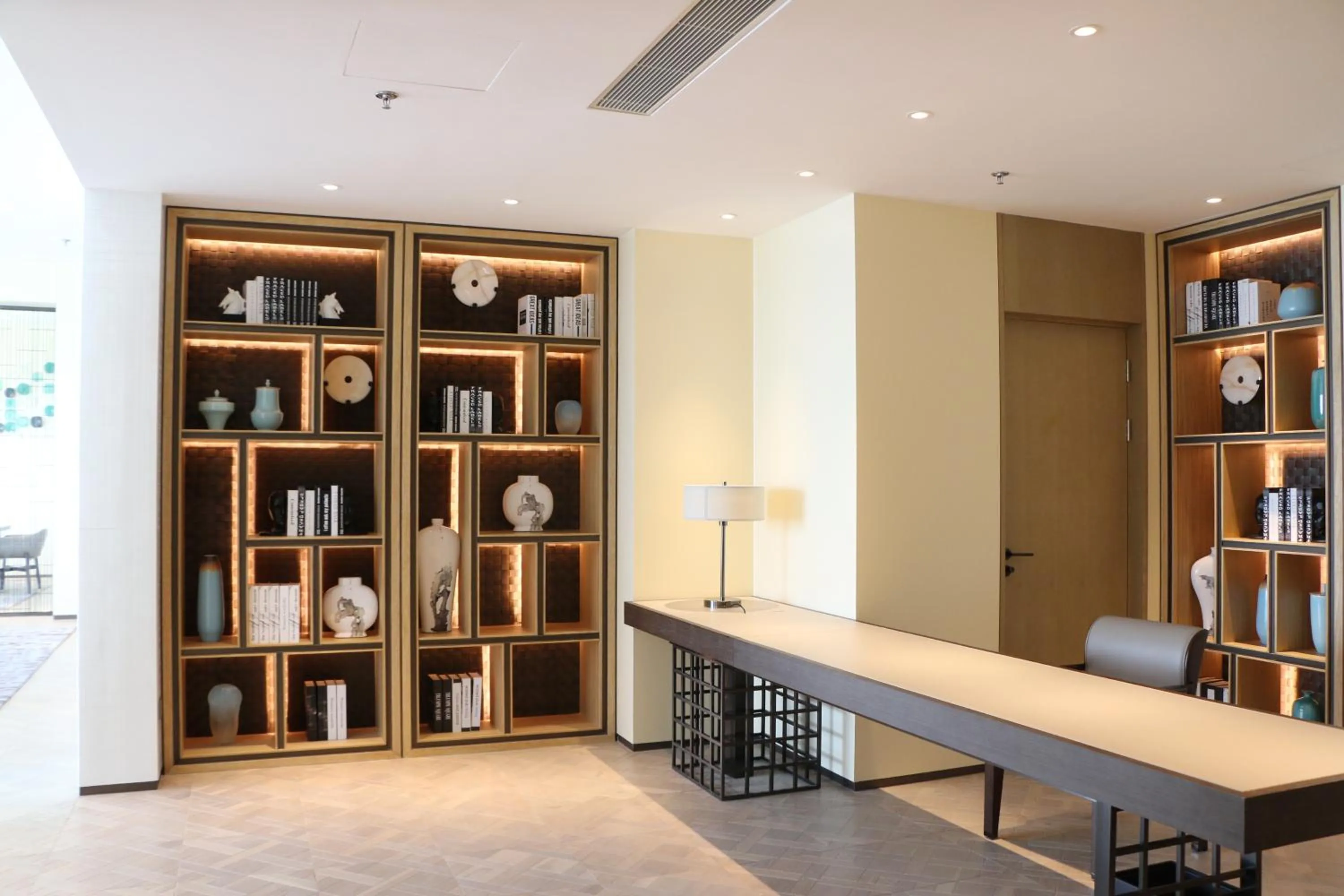 Living room in Suzhou Marriott Hotel Taihu Lake