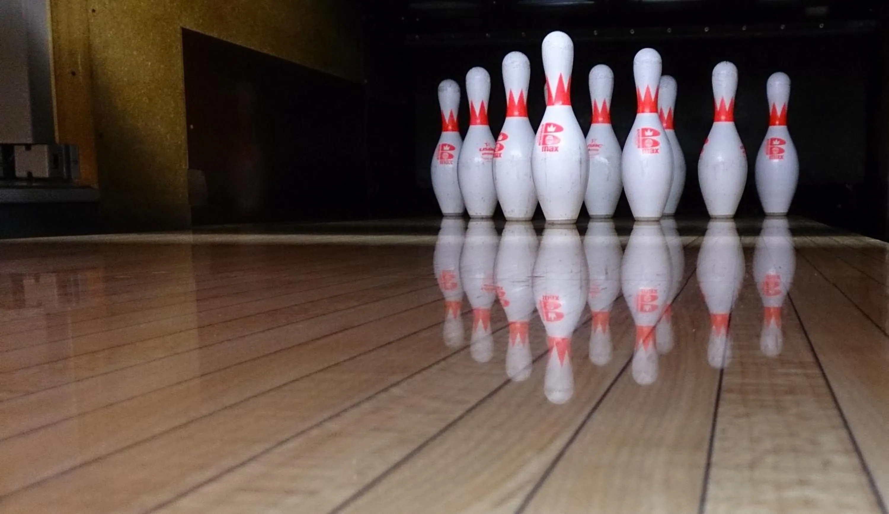 Bowling in Hotel Trim