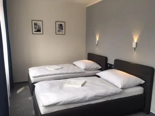 Twin Room - single occupancy in Hotel Trim Twin Room - single occupancy in Hotel Trim