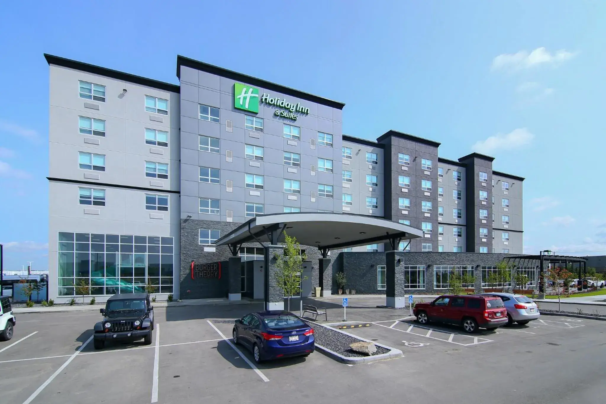 Property building in Holiday Inn Hotel & Suites - Calgary Airport North by IHG Property building in Holiday Inn Hotel & Suites - Calgary Airport North by IHG