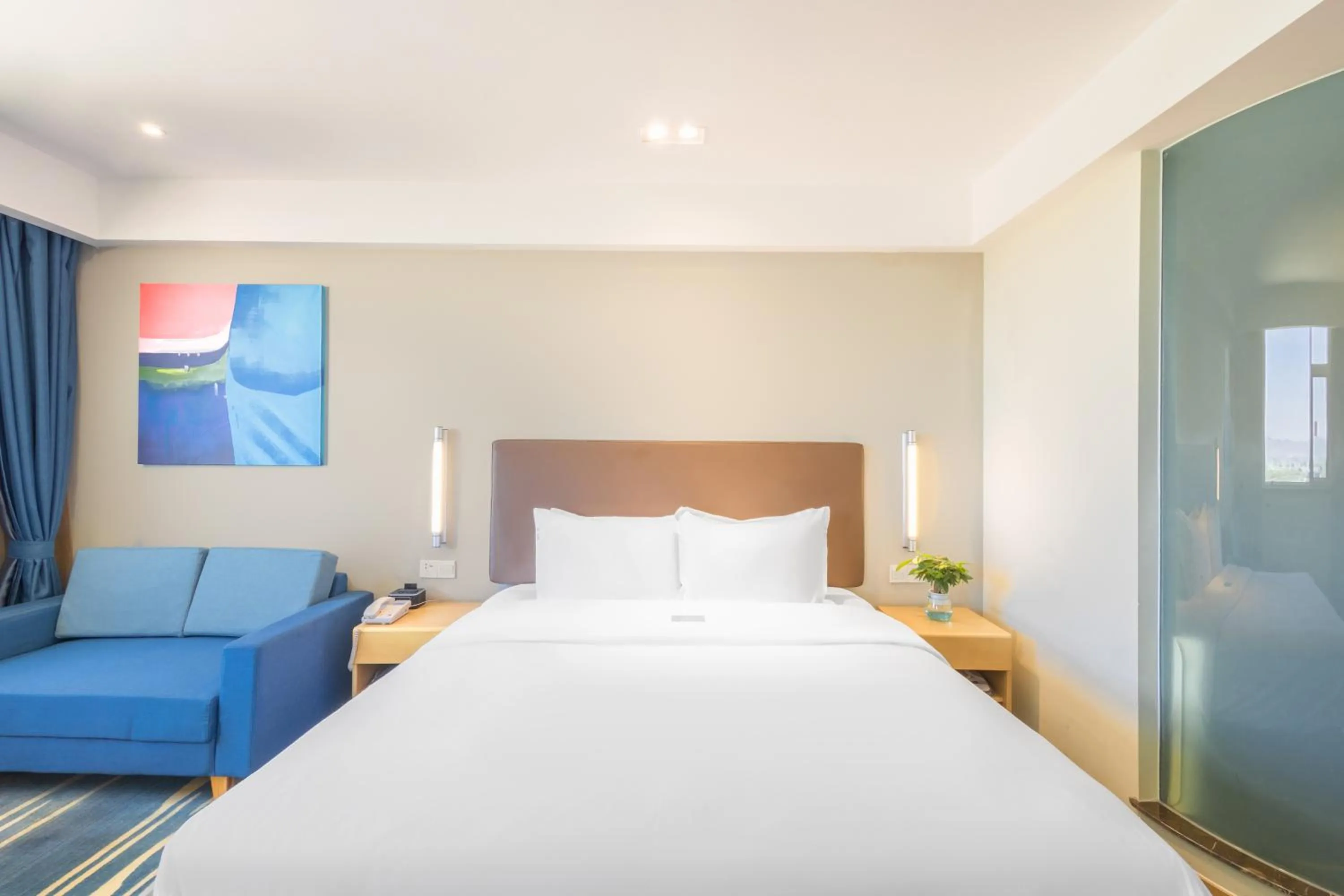 Bed in Holiday Inn Express Zhangye by IHG