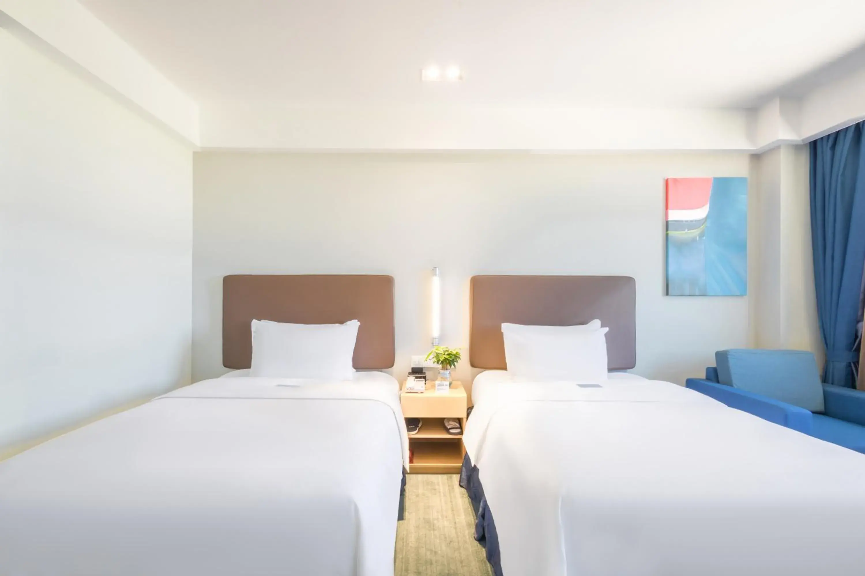 Bed in Holiday Inn Express Zhangye by IHG Bed in Holiday Inn Express Zhangye by IHG