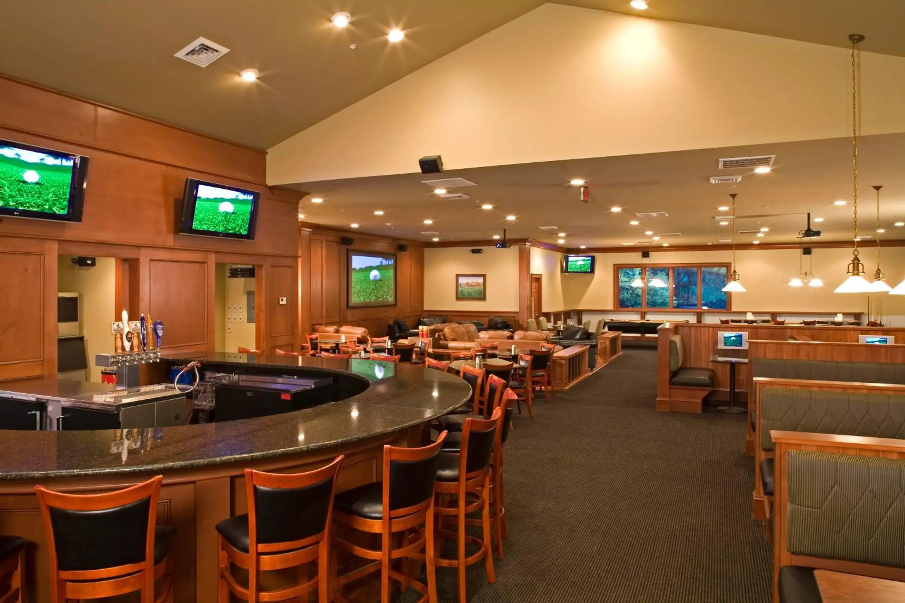 Lounge or bar in The Resort at Glade Springs Lounge or bar in The Resort at Glade Springs