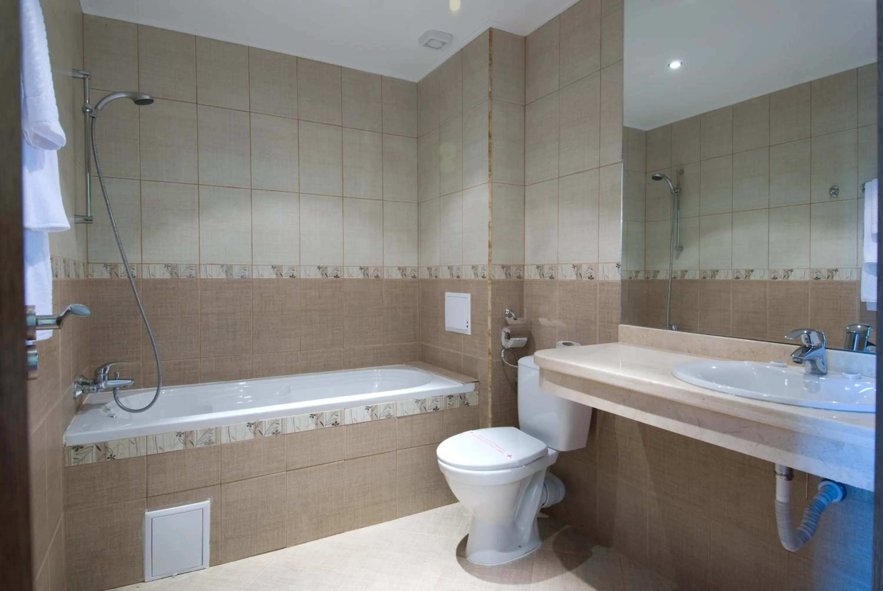 Bathroom in Perla Sun Beach Hotel - All Inclusive