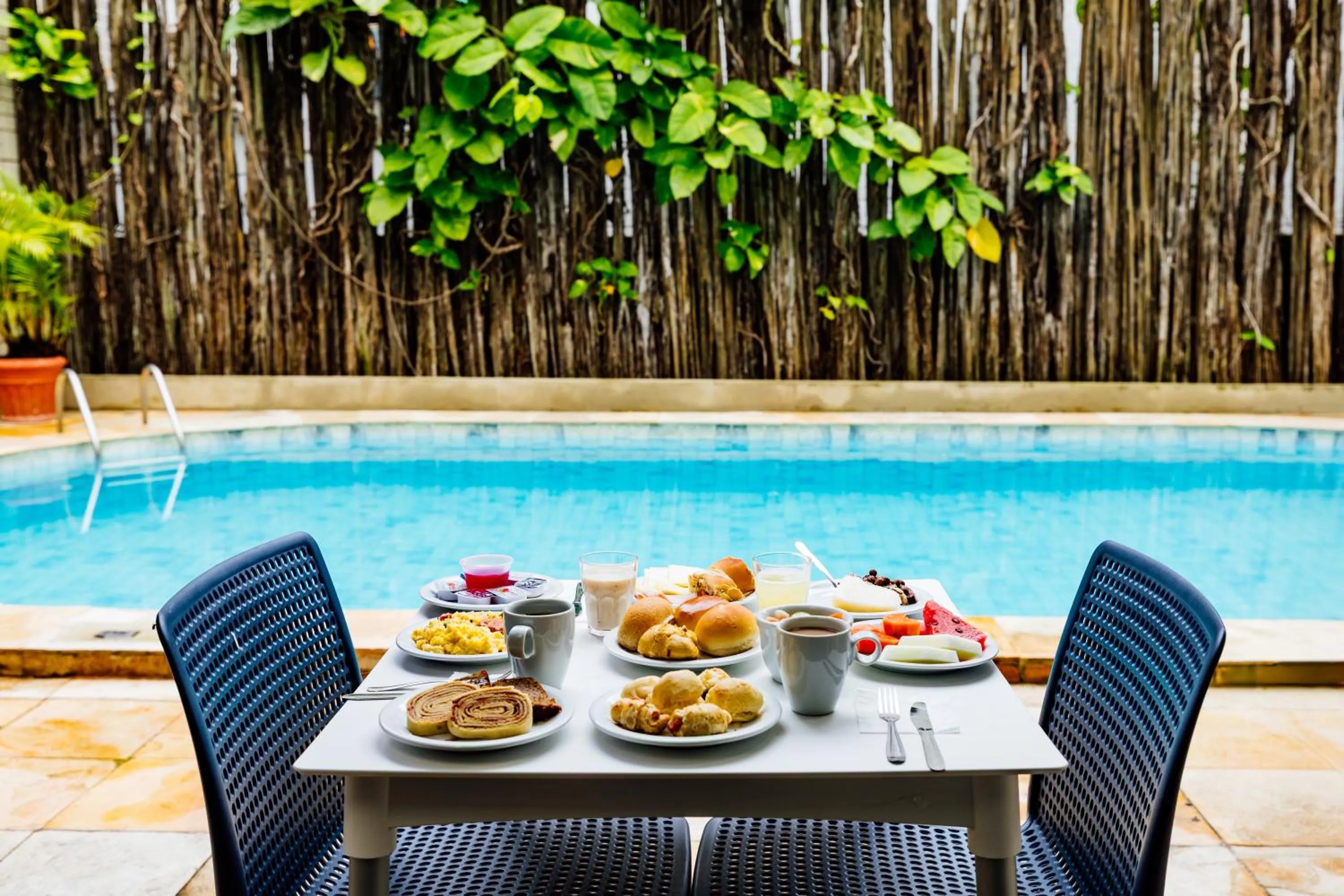 Restaurant/places to eat in El Aram Beach Boa Viagem