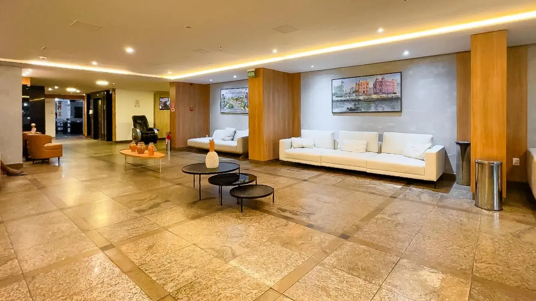 Facade/entrance in El Aram Beach Boa Viagem Facade/entrance in El Aram Beach Boa Viagem