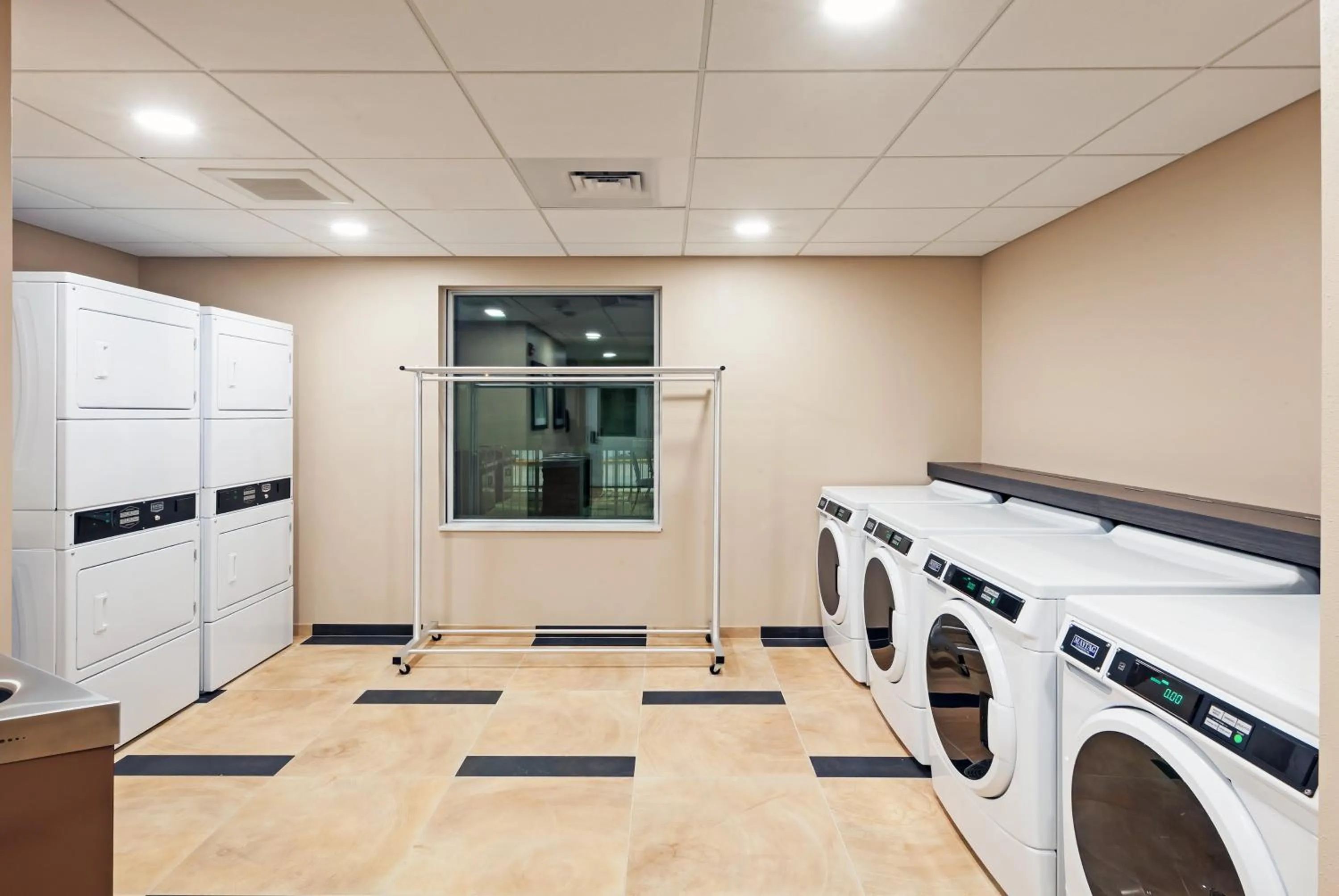 Other in Candlewood Suites Lenexa - Overland Park Area by IHG