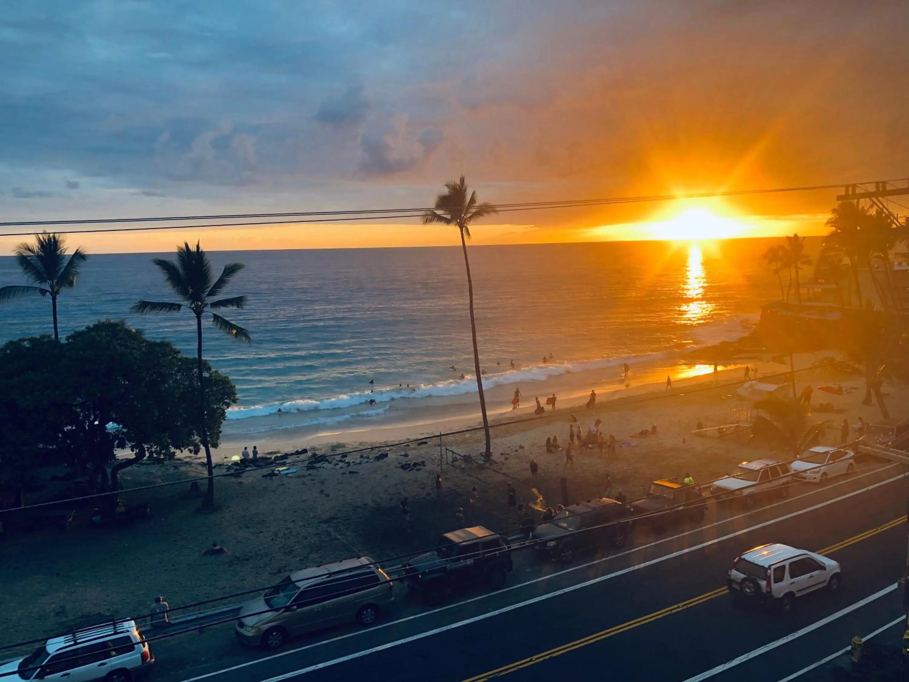 Restaurant/places to eat in Kona Magic Honu Room