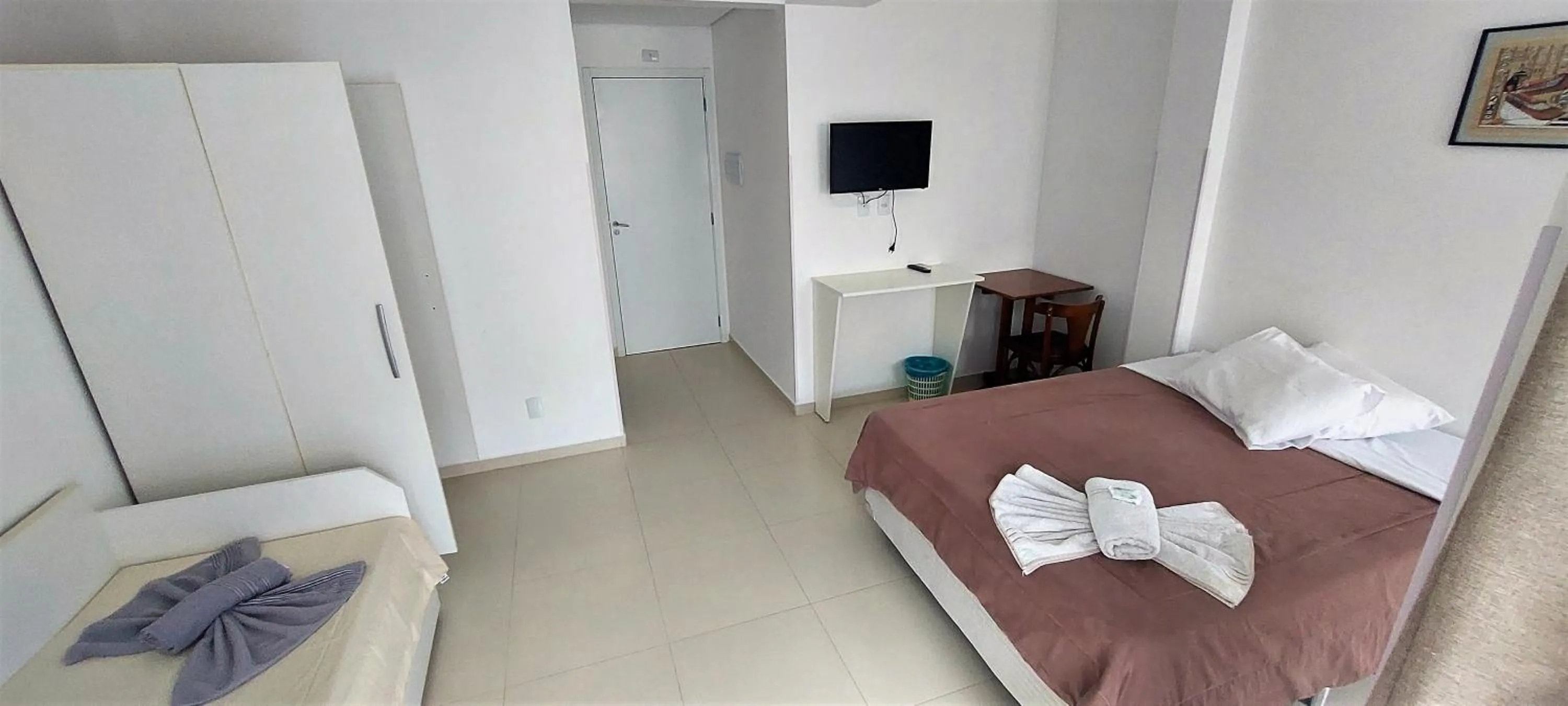 Photo of the whole room, Bed in Monte Libano Apart Hotel