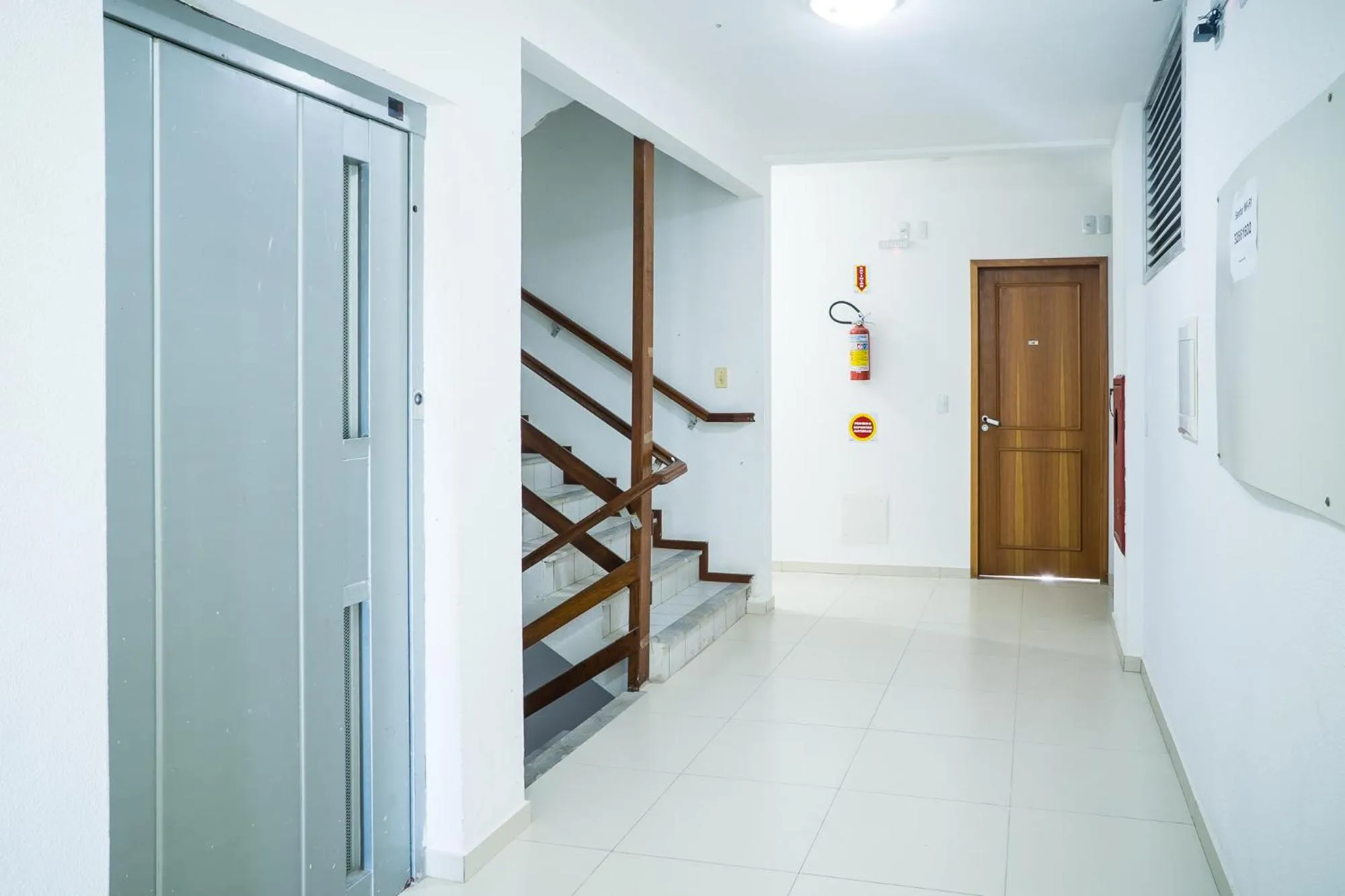 elevator in Monte Libano Apart Hotel