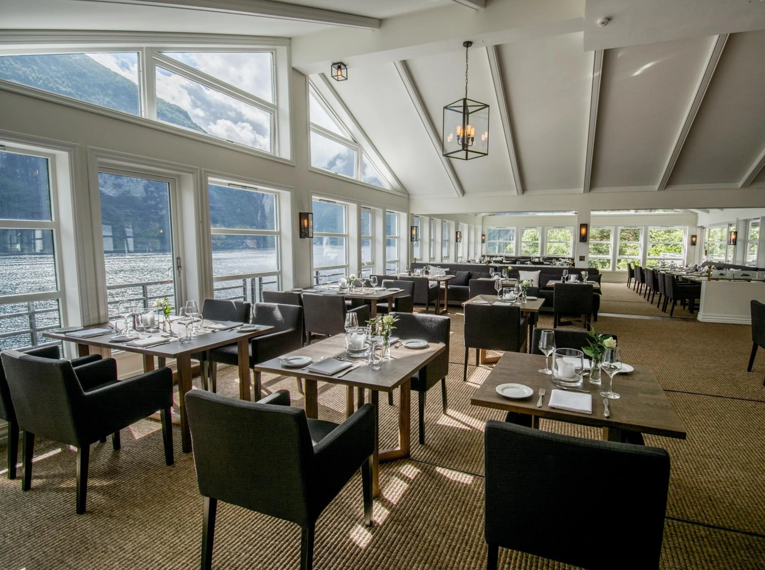 Food and drinks in Grande Fjord Hotel