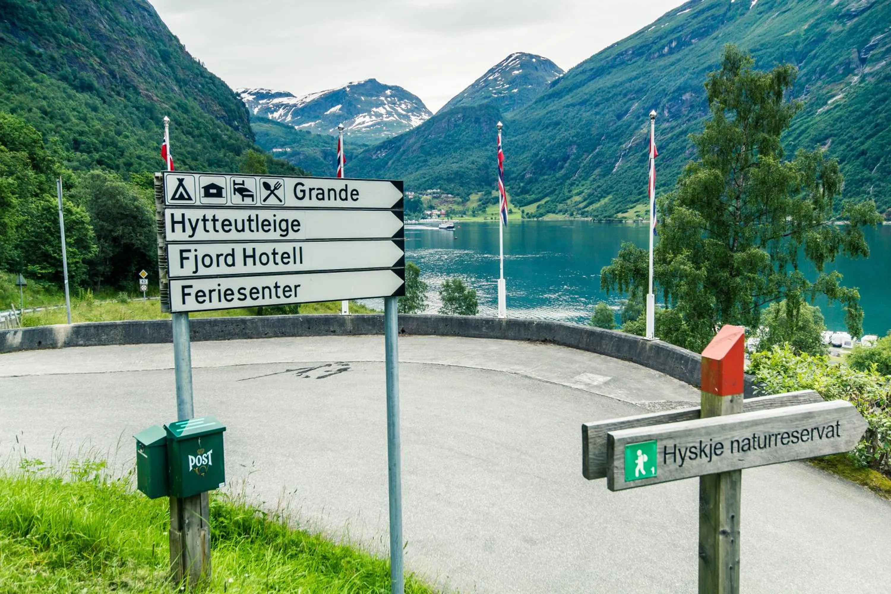 Facade/entrance in Grande Fjord Hotel