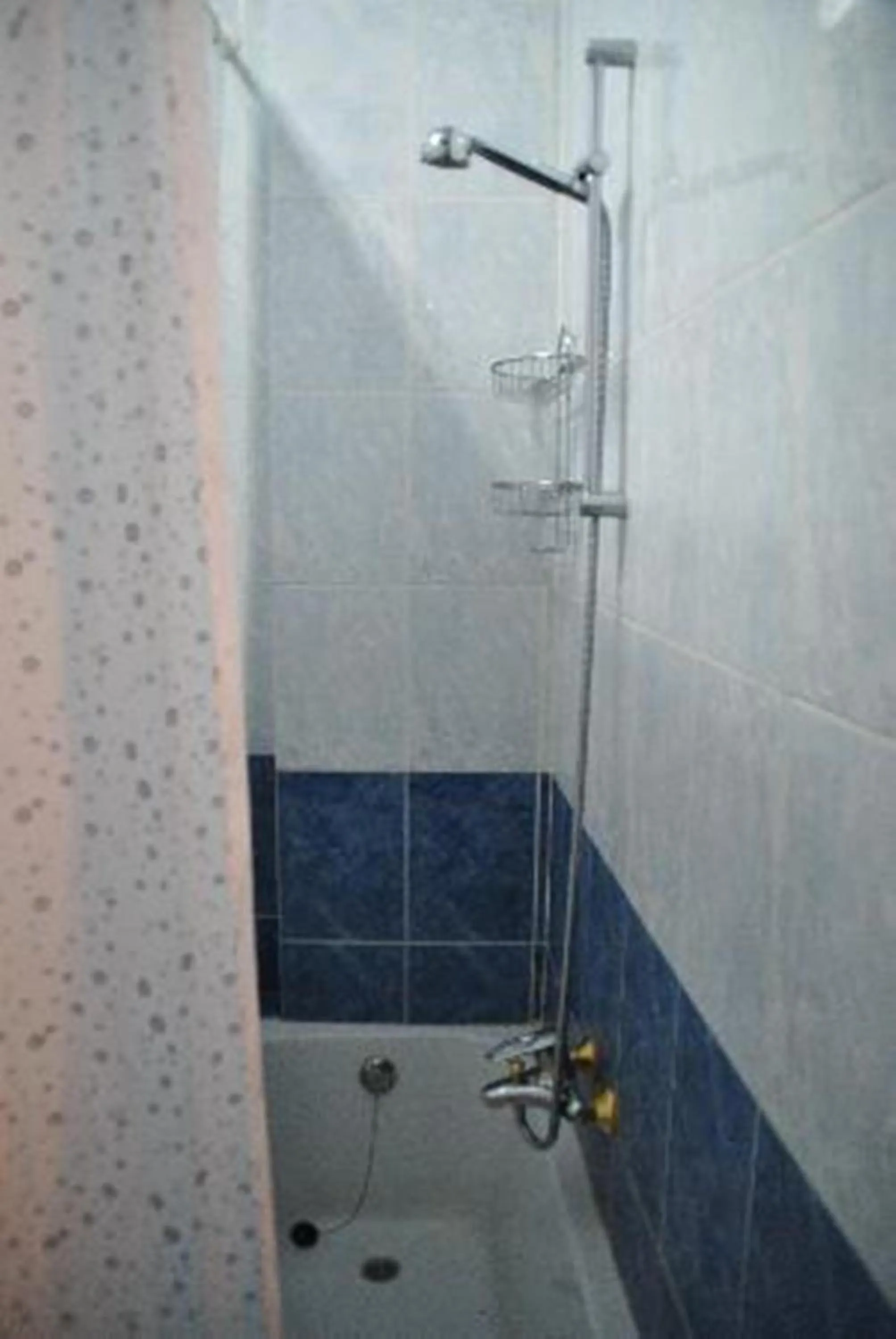 Shower in El Nakhil Hotel
