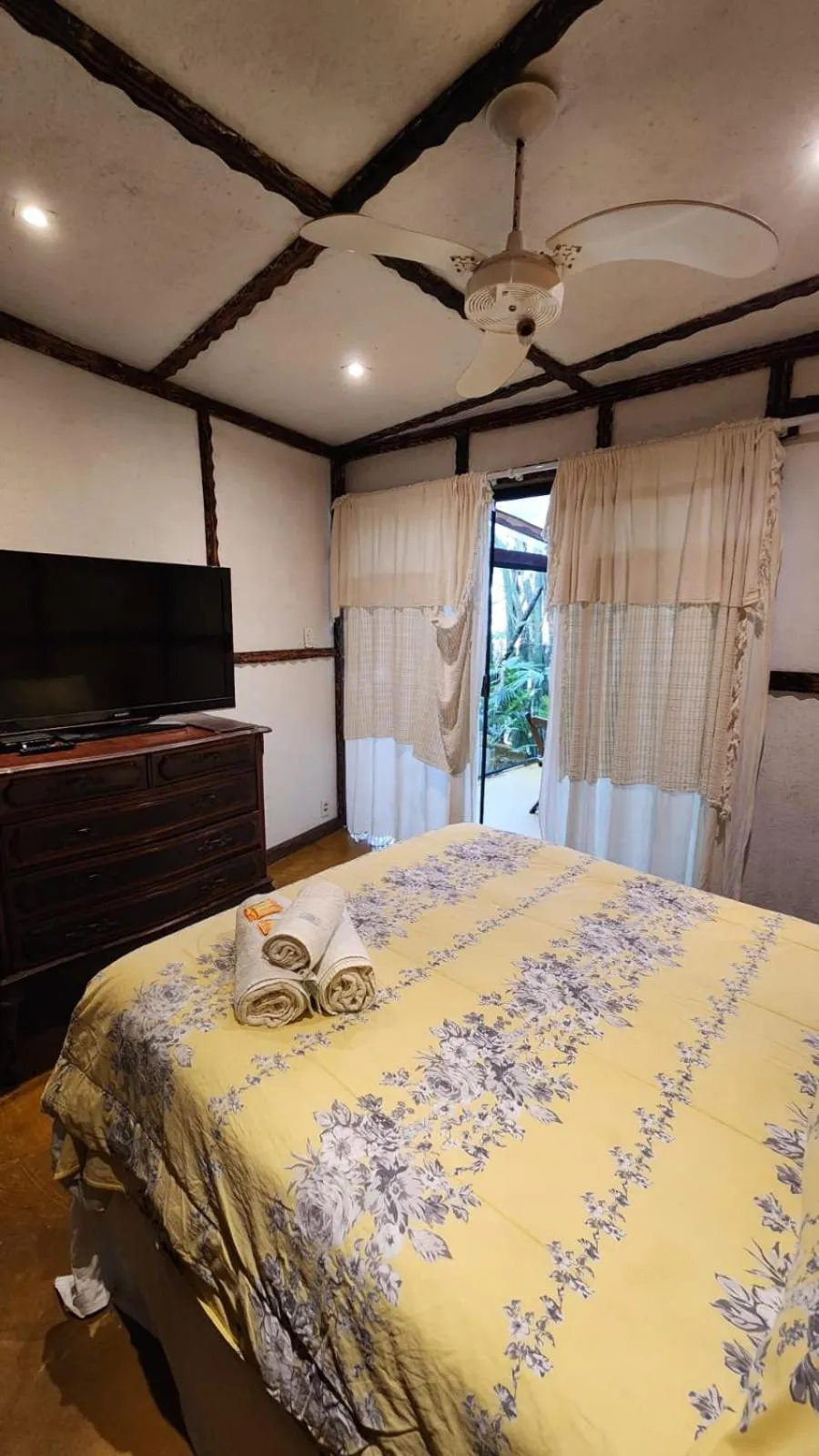 Deluxe Double Room with Balcony in Pousada Abayomi