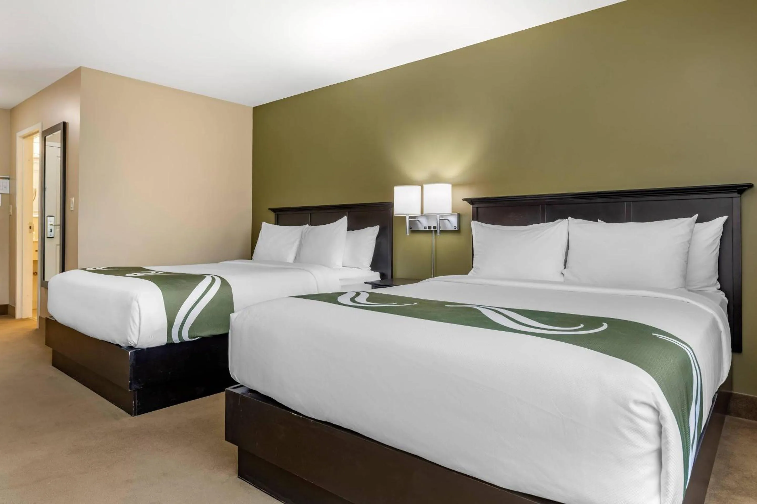 Bedroom, Bed in Quality Inn & Suites Quispamsis