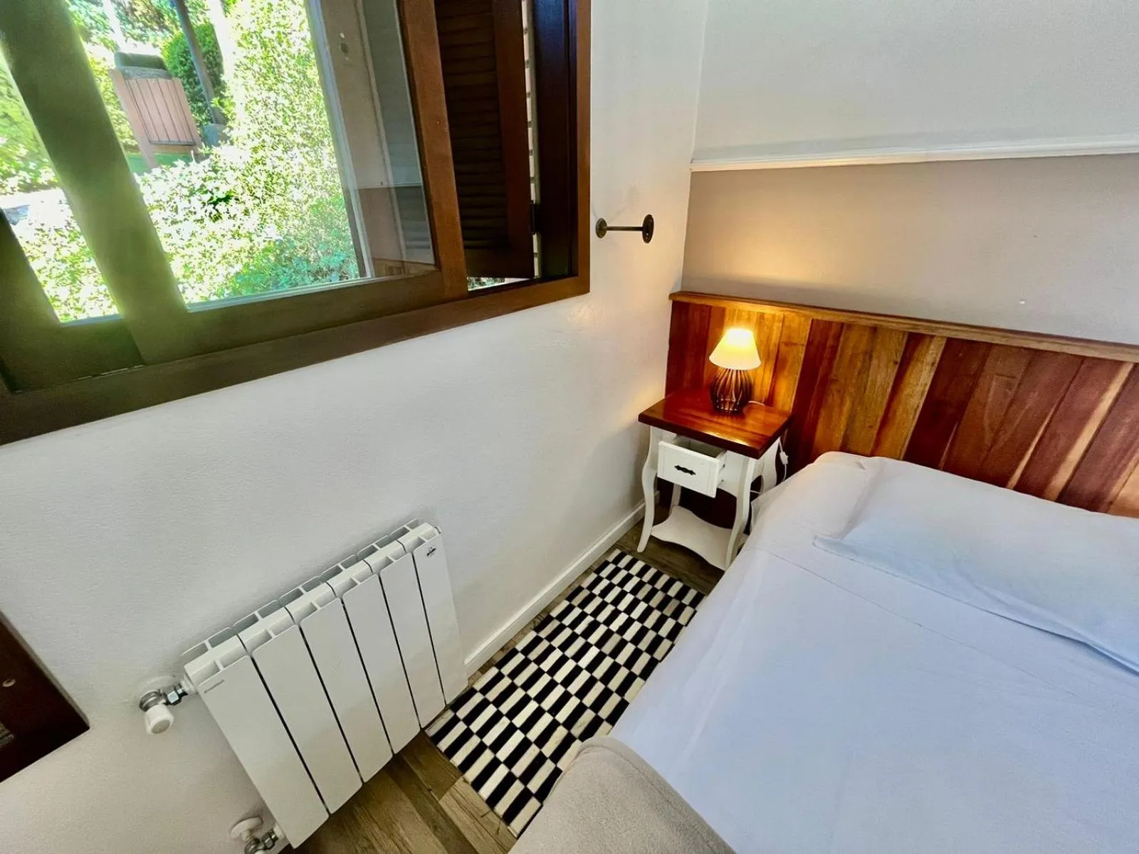 Photo of the whole room, Bed in Pousada Rosa