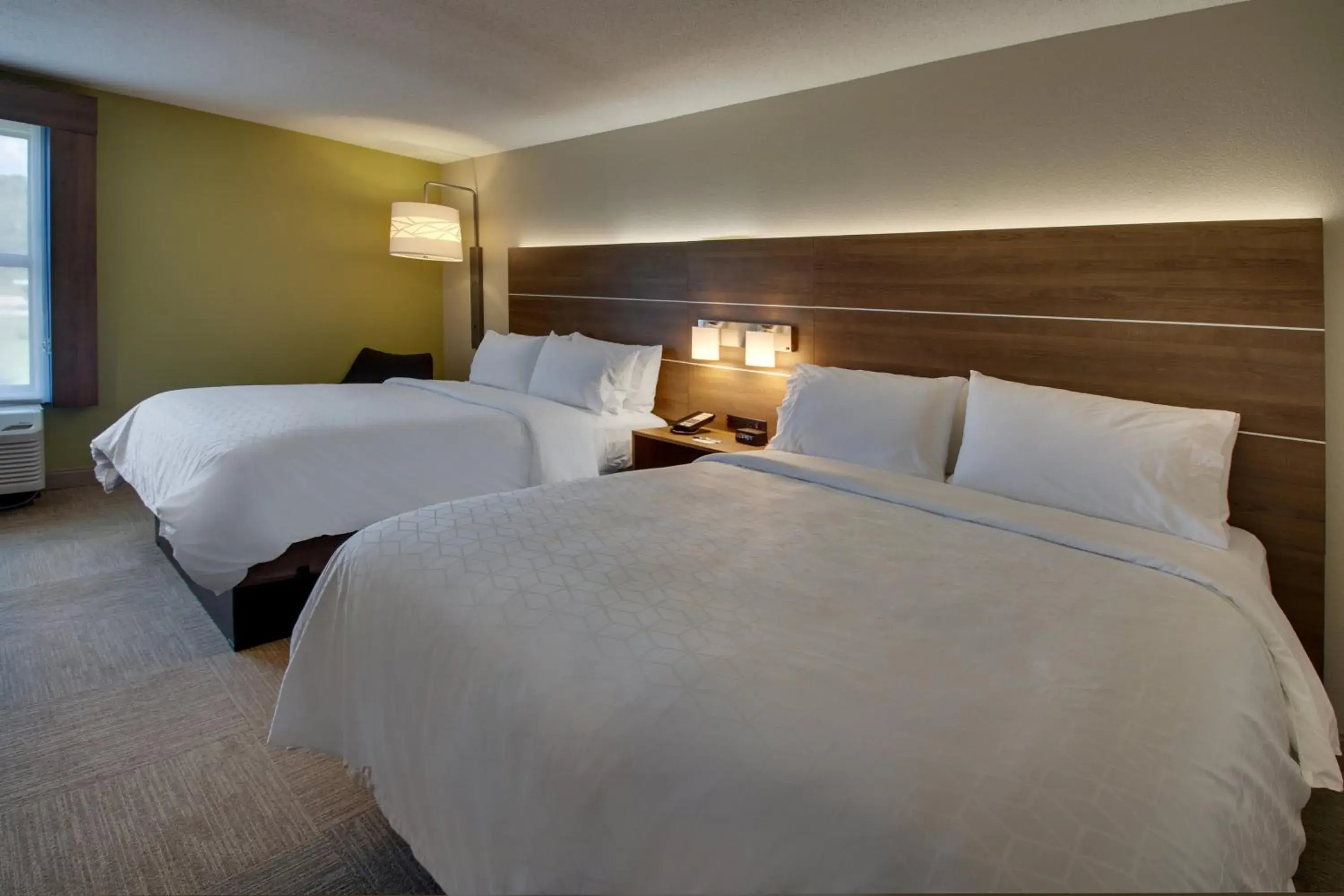 Standard Room with Two Queen Beds in Holiday Inn Express - Horse Cave by IHG Standard Room with Two Queen Beds in Holiday Inn Express - Horse Cave by IHG
