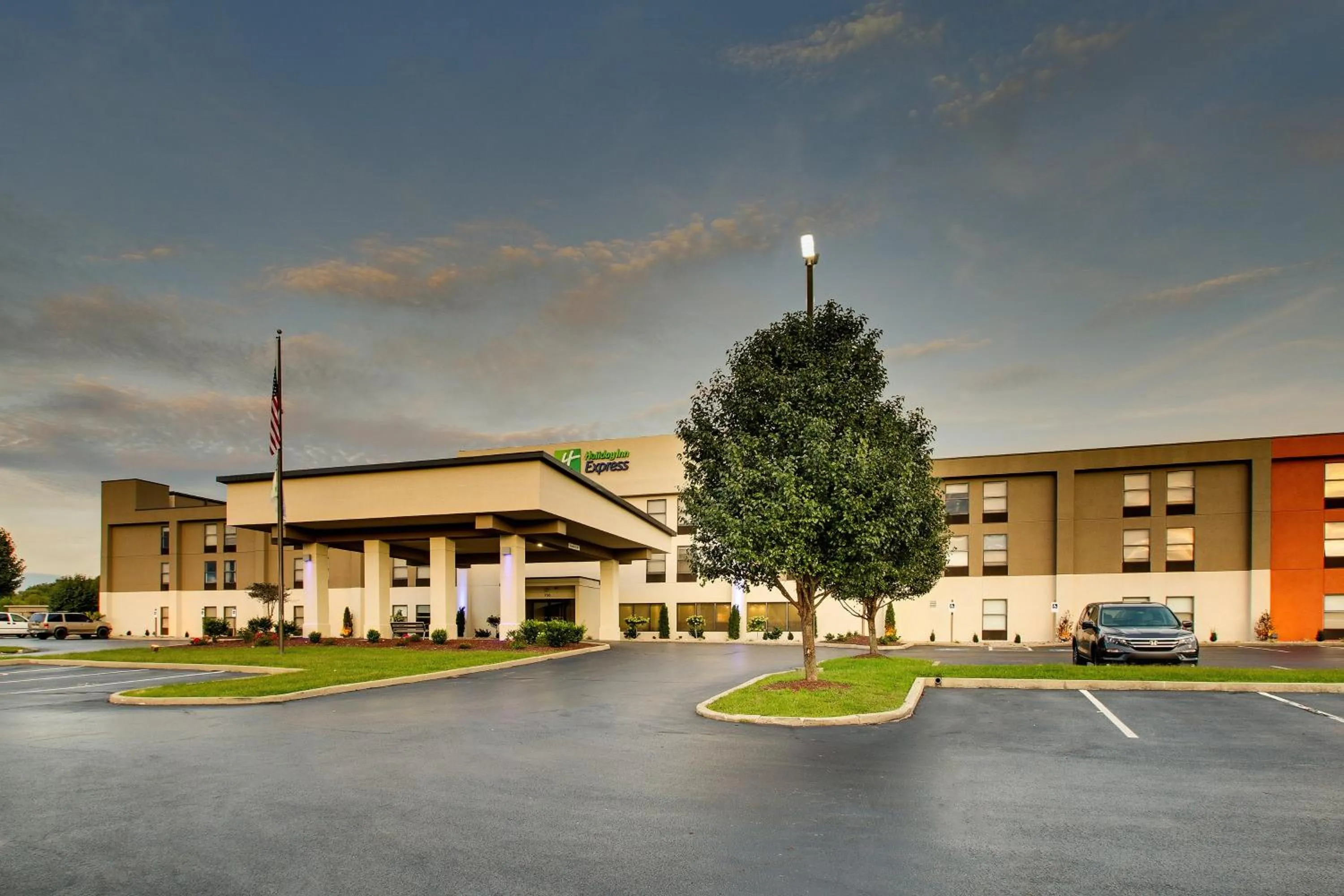 Property building in Holiday Inn Express - Horse Cave by IHG