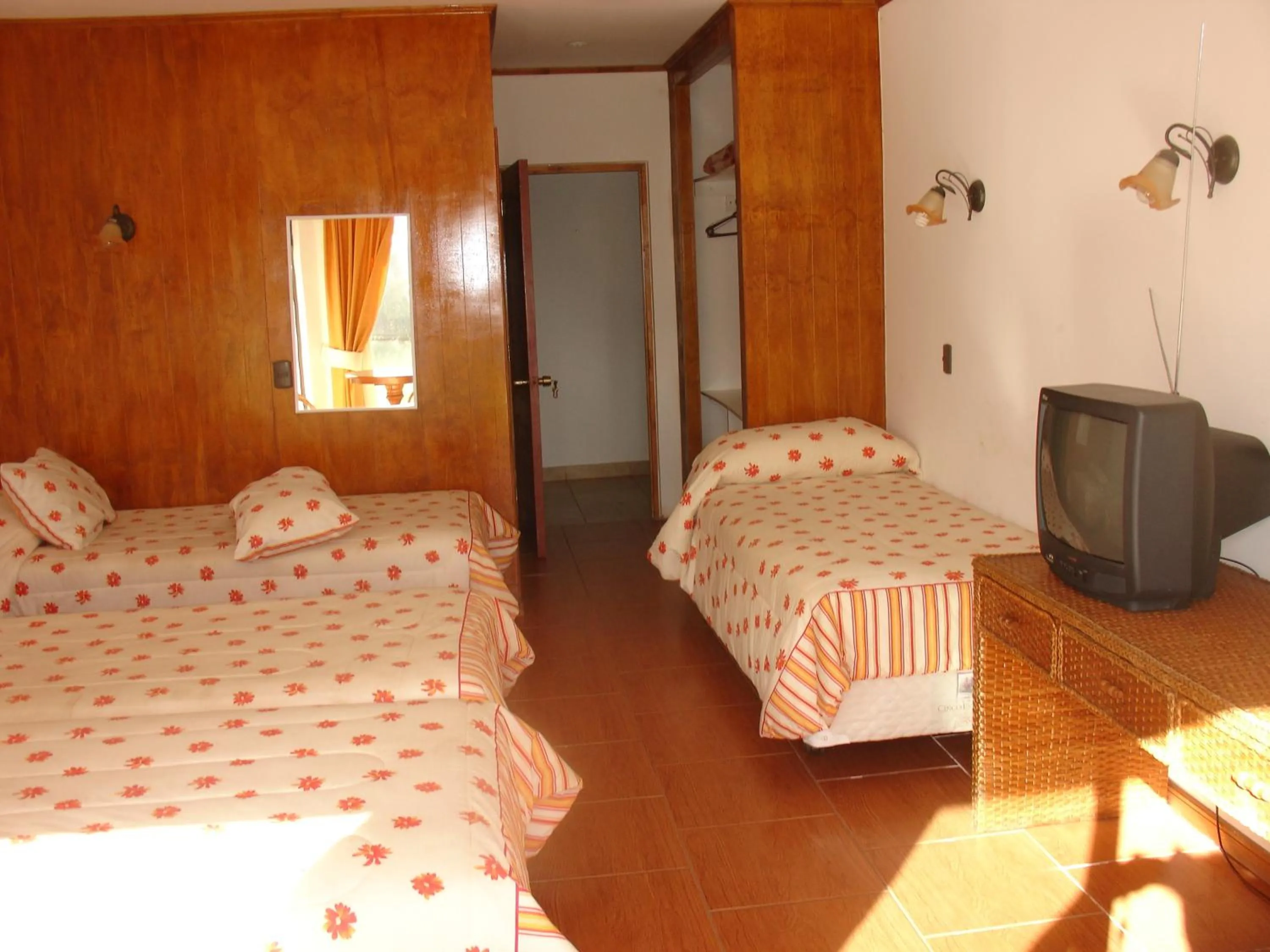 Photo of the whole room, Bed in Hotel Victoria