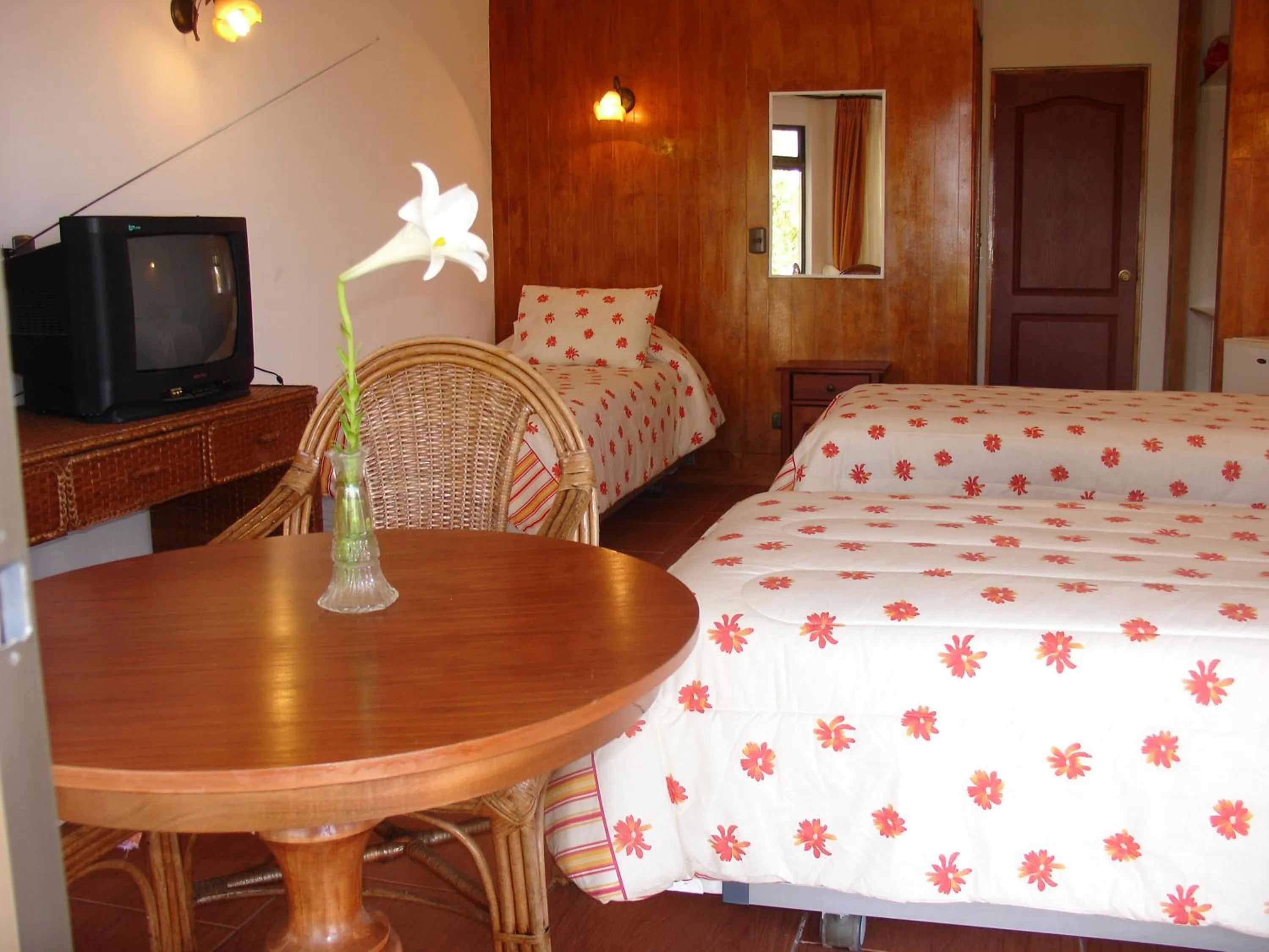 Decorative detail, Bed in Hotel Victoria